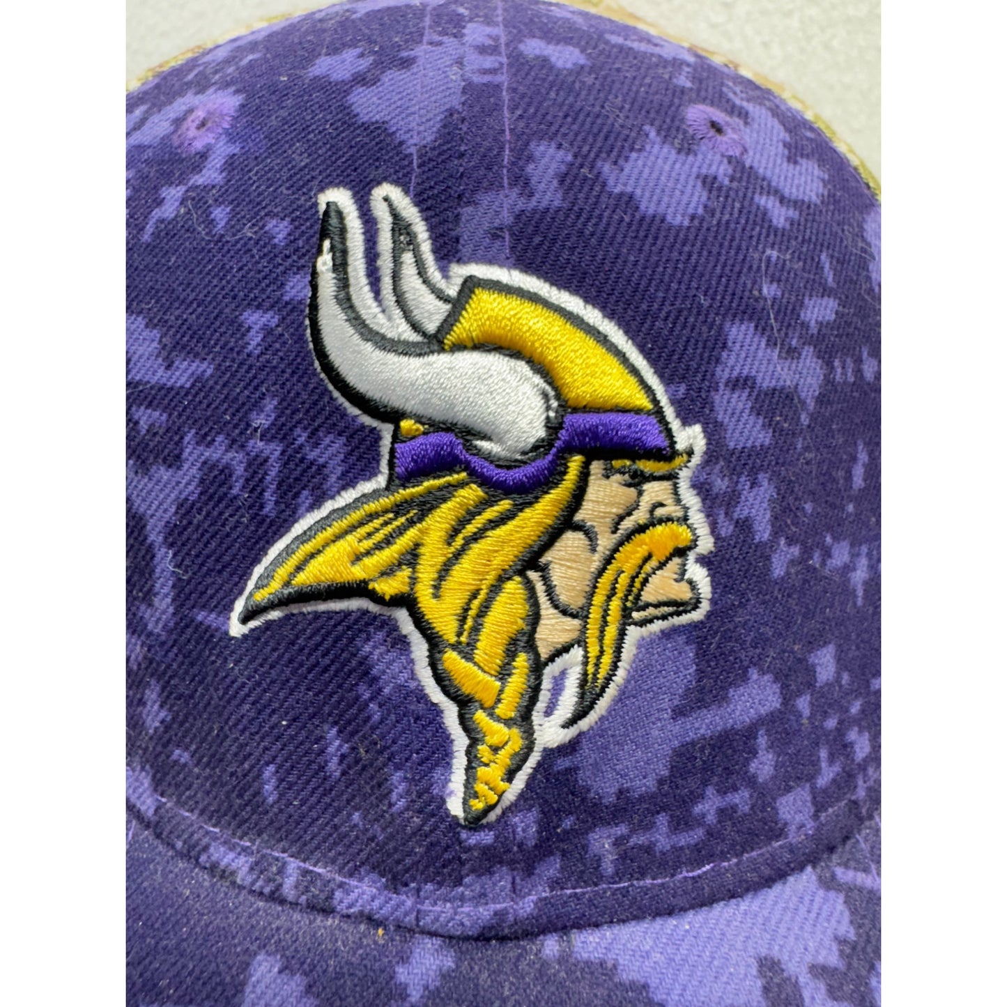 Minnesota Vikings NFL Salute To Service Camouflage Purple Snapback Hat #9675
