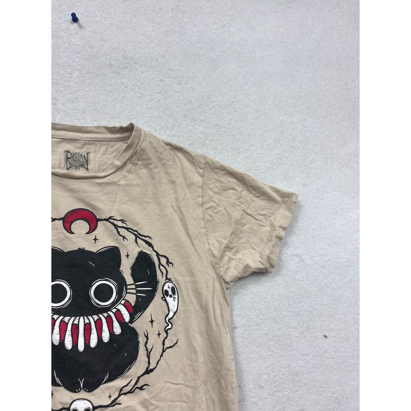 Pympkin Art Beige T-Shirt By Goodie Two Sleeves Size S #437A