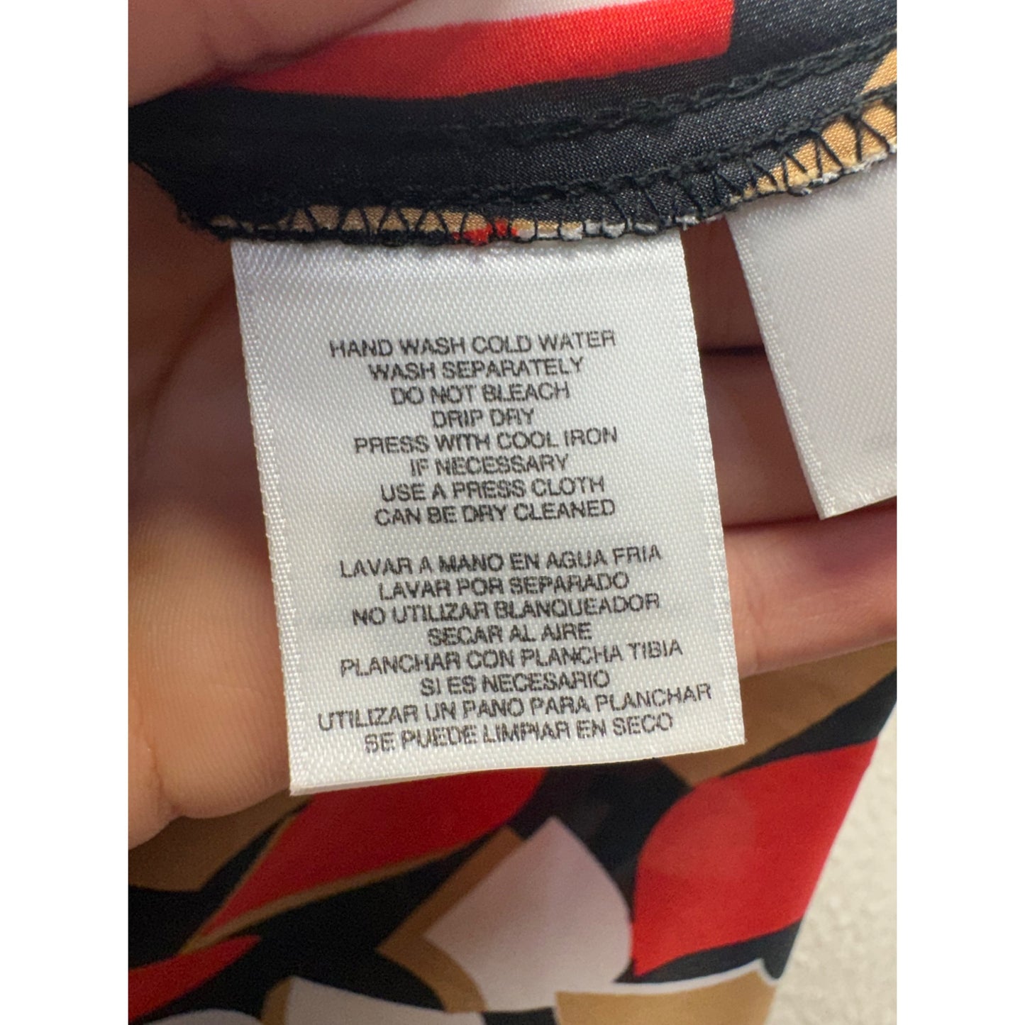 Nine West Sleeveless Bow Tie Blouse With Abstract Red Gold Black White #9942