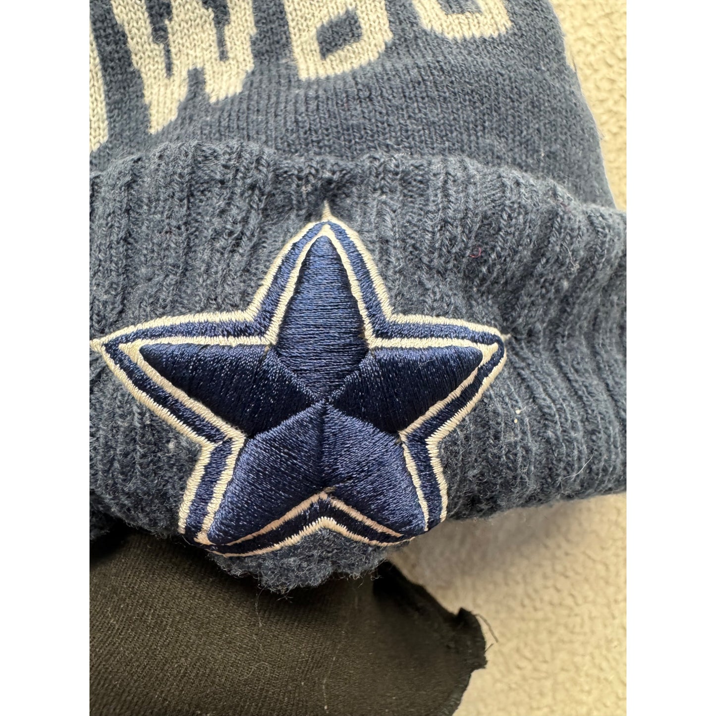 Dallas Cowboys New Era Knit Beanie Hat With Pom NFL #9231