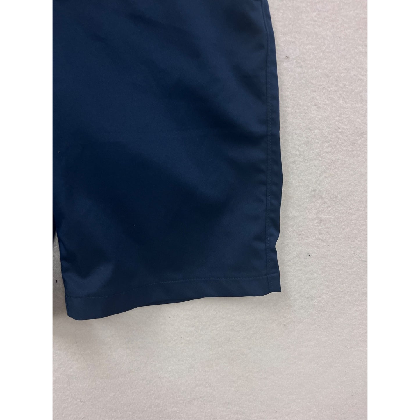 Under Armour Loose Fit HeatGear Navy Blue Athletic Shorts Size 12 #8607