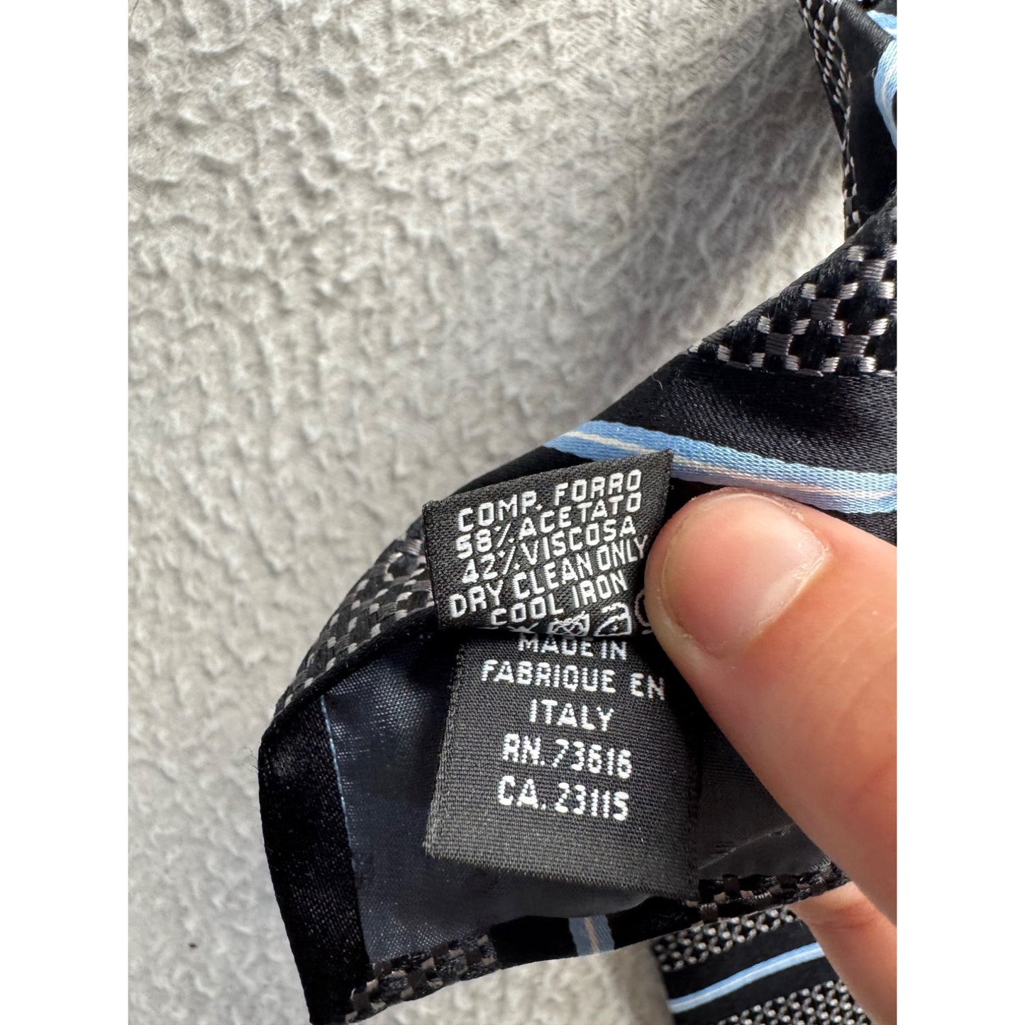 Hugo Boss Black & Blue Striped Silk Tie Made In Italy Classic Design 89B