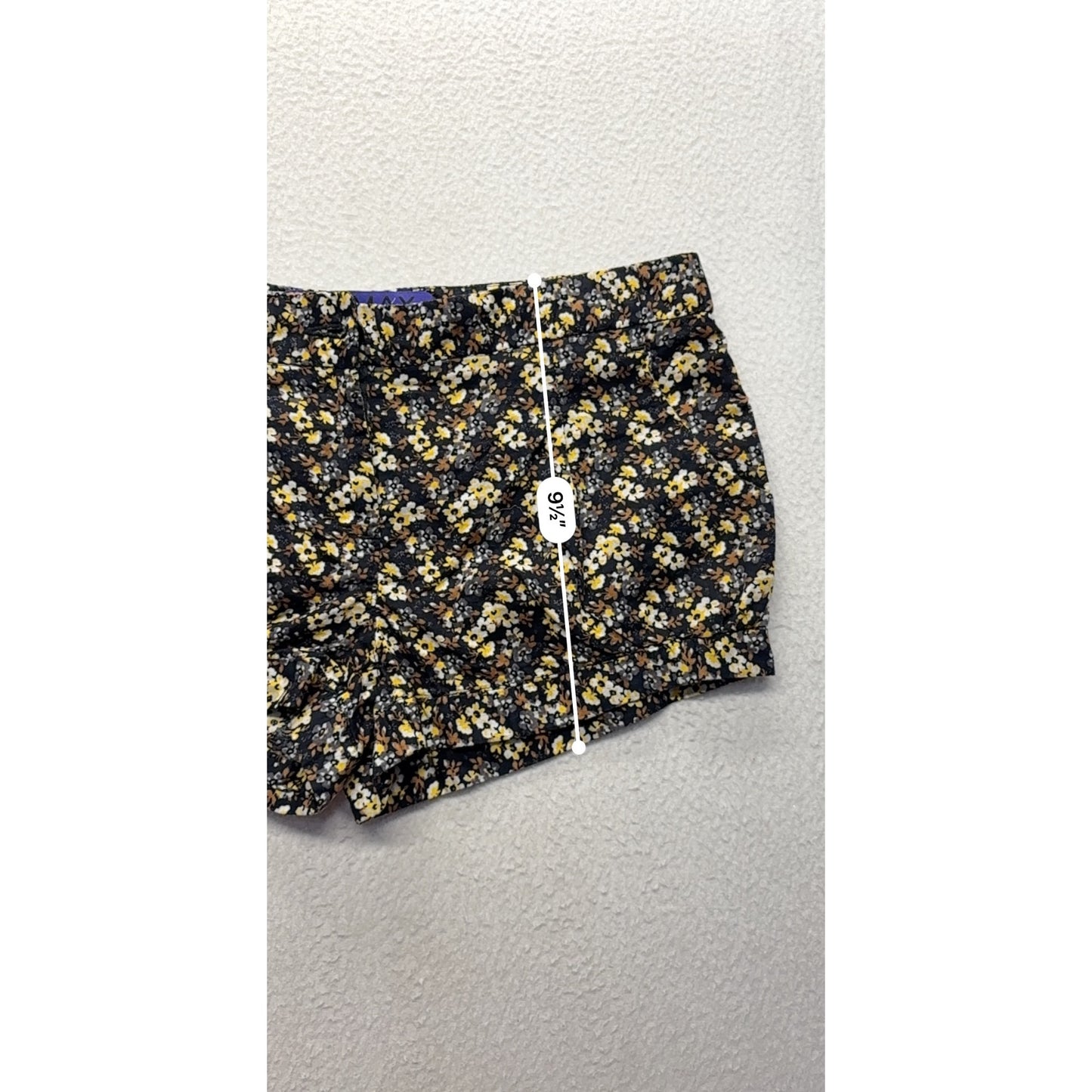 Miley Cyrus & Max Azria Floral Print Y2K shorts #7570