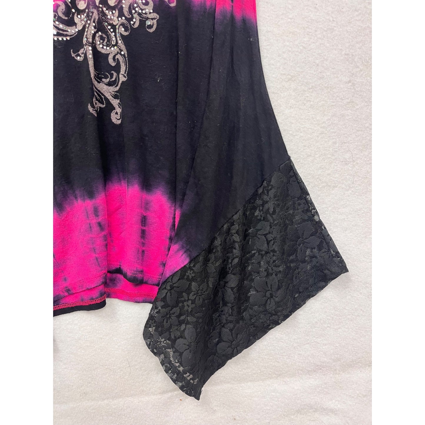 Women's Y2K Small Vocal Pink & Black Tie-Dye Sleeveless Dress With Lace Hem & Rhinestone Detail #6897