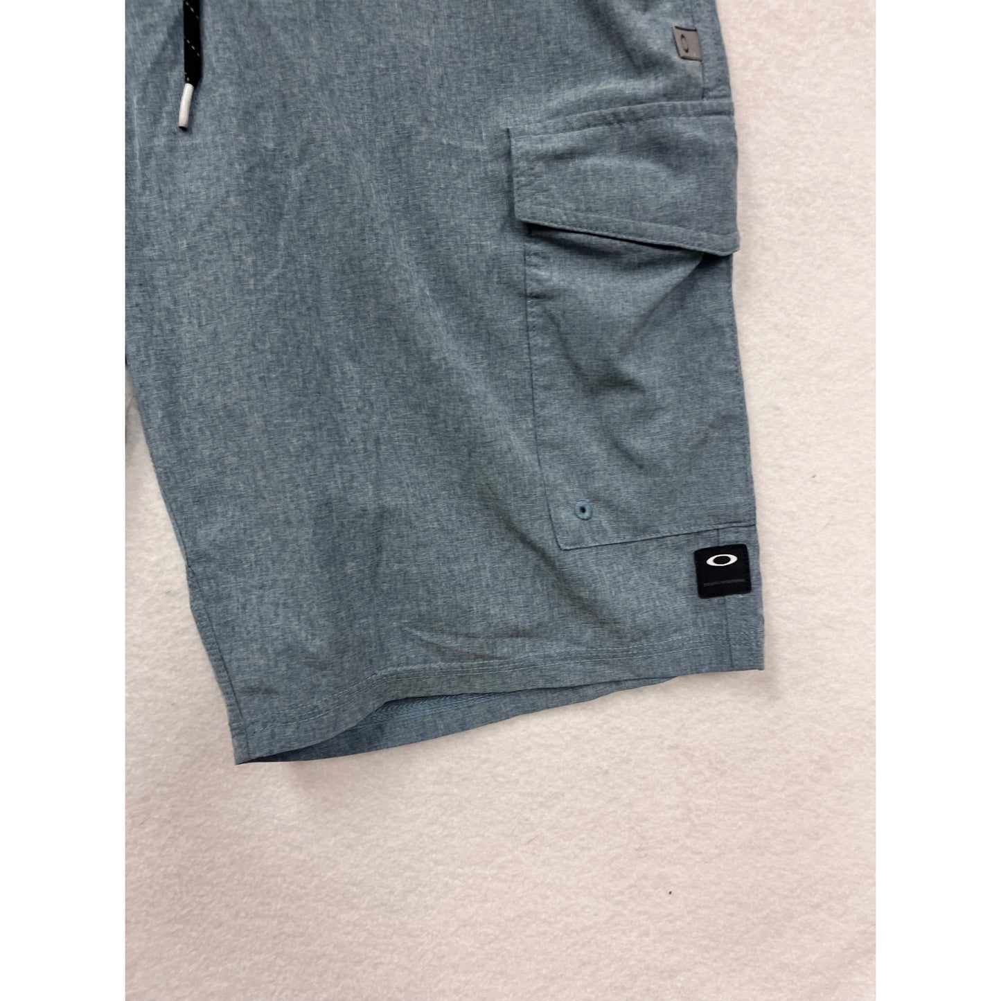 Oakley Mens Blue Cargo Shorts Size 33 #8275