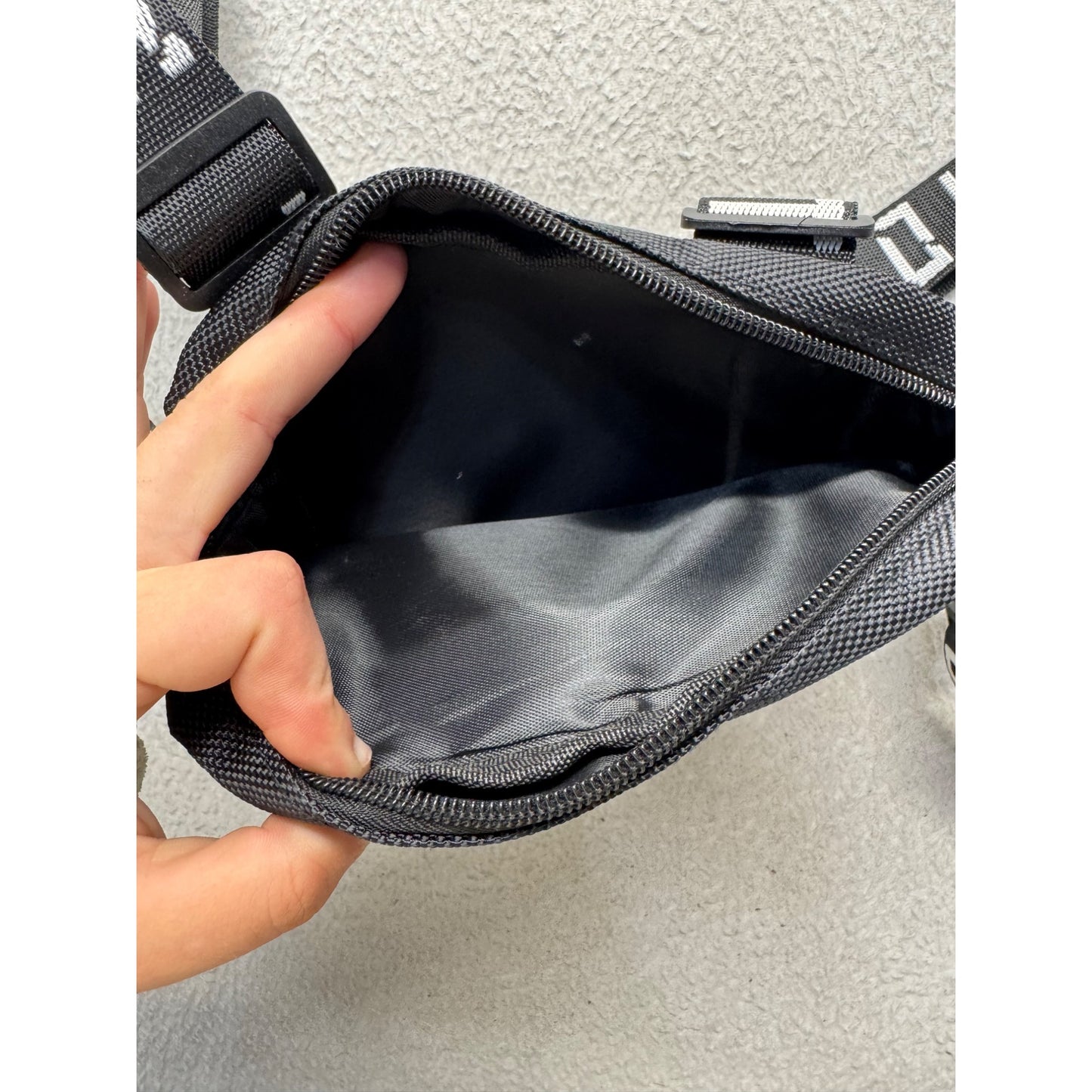 Toyu-Bag Black Crossbody Bag With Adjustable Logo Straps #9839