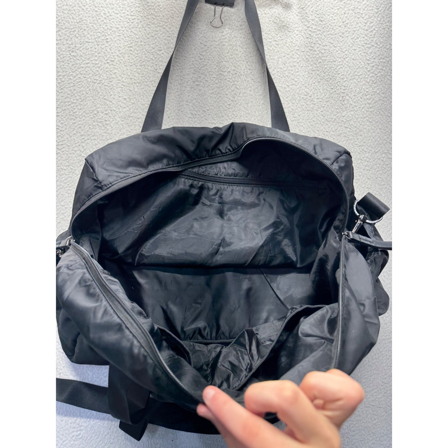 Black Nylon Gym/Travel Tote Bag With Adjustable Crossbody Strap & Handles 102B