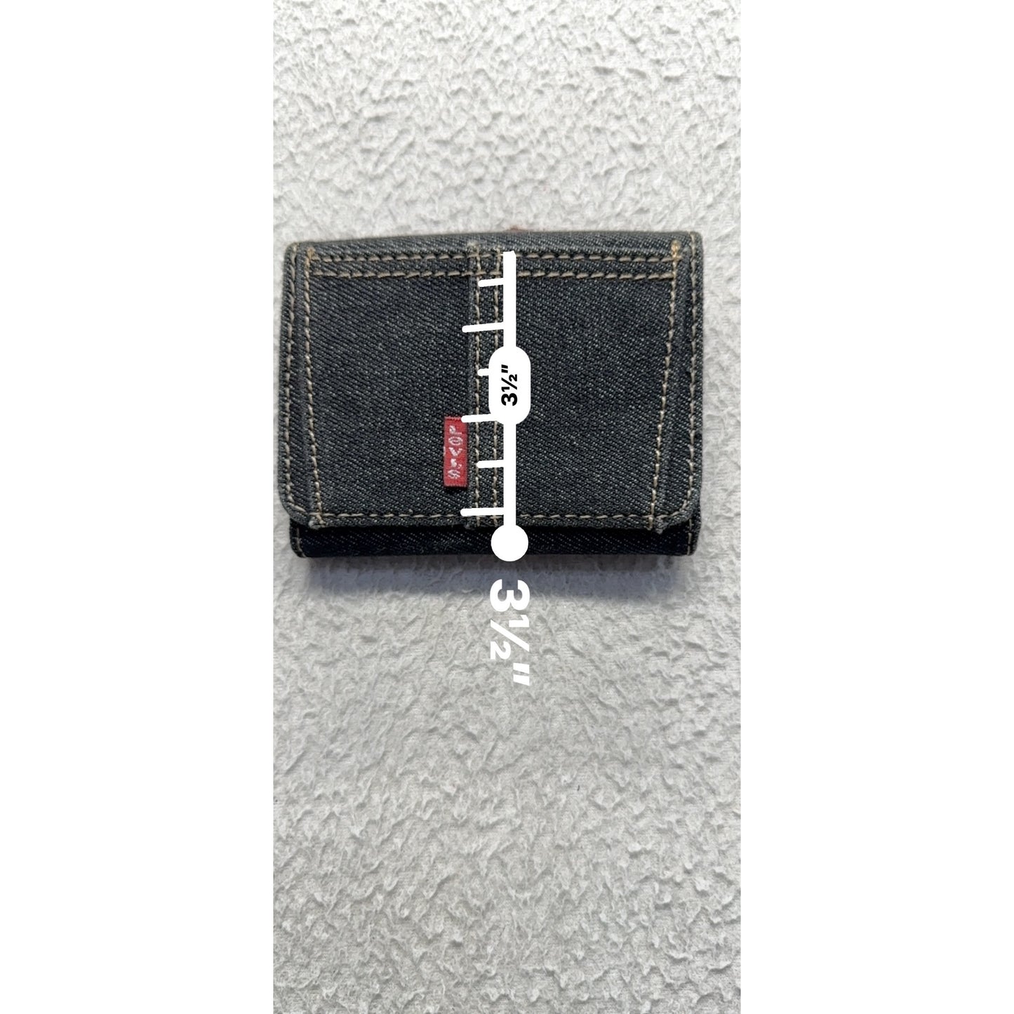 Levis Denim Trifold Wallet With Keychain Clip & ID Window #41B