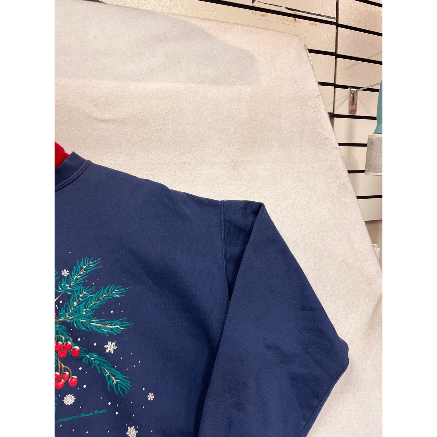 Vintage Art Unlimited L Sweatshirt With Cardinals & Pine Graphic #991A