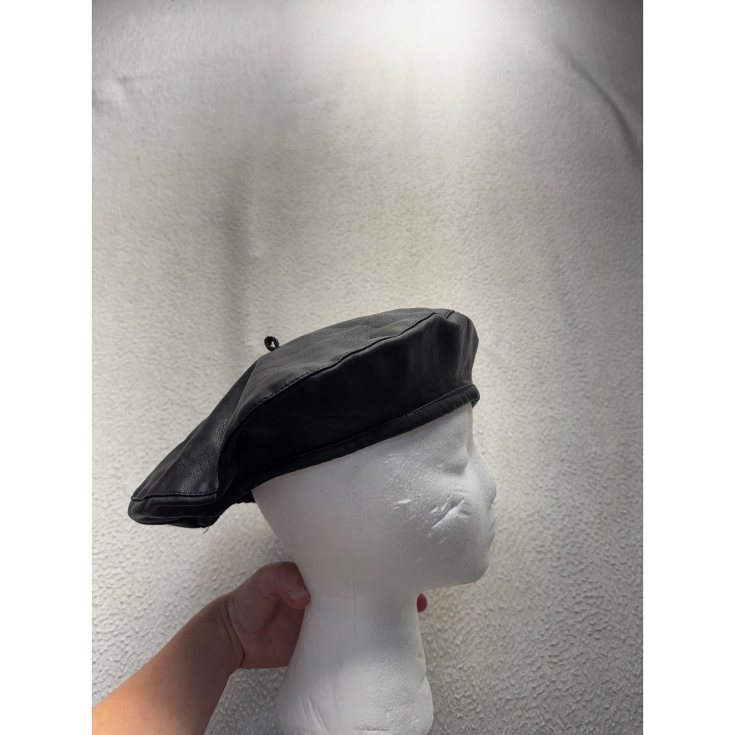 Black Faux Leather Beret Hat With Elastic Back Stylish & Lightweight #9727