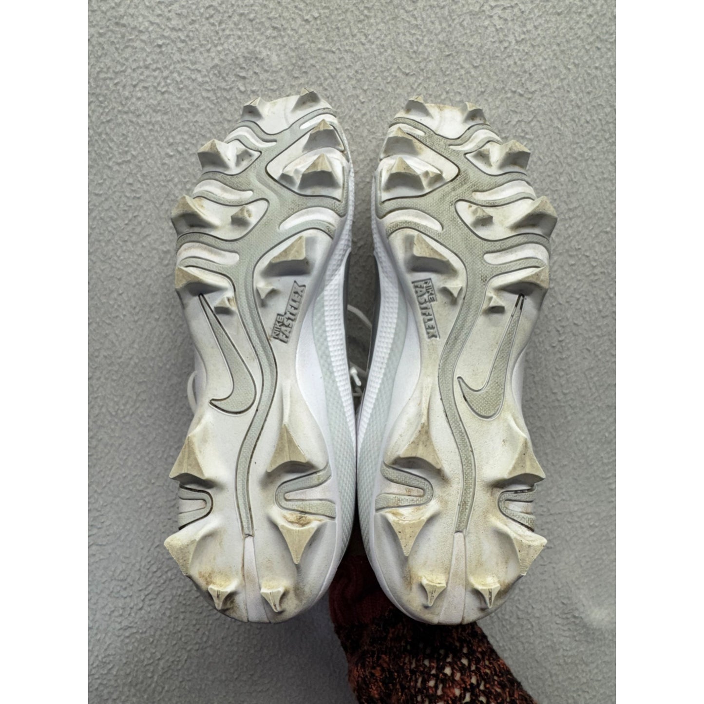 Nike Alpha Menace 2 Shark White/Gray Cleats Size 7.5 Football/Soccer 335B