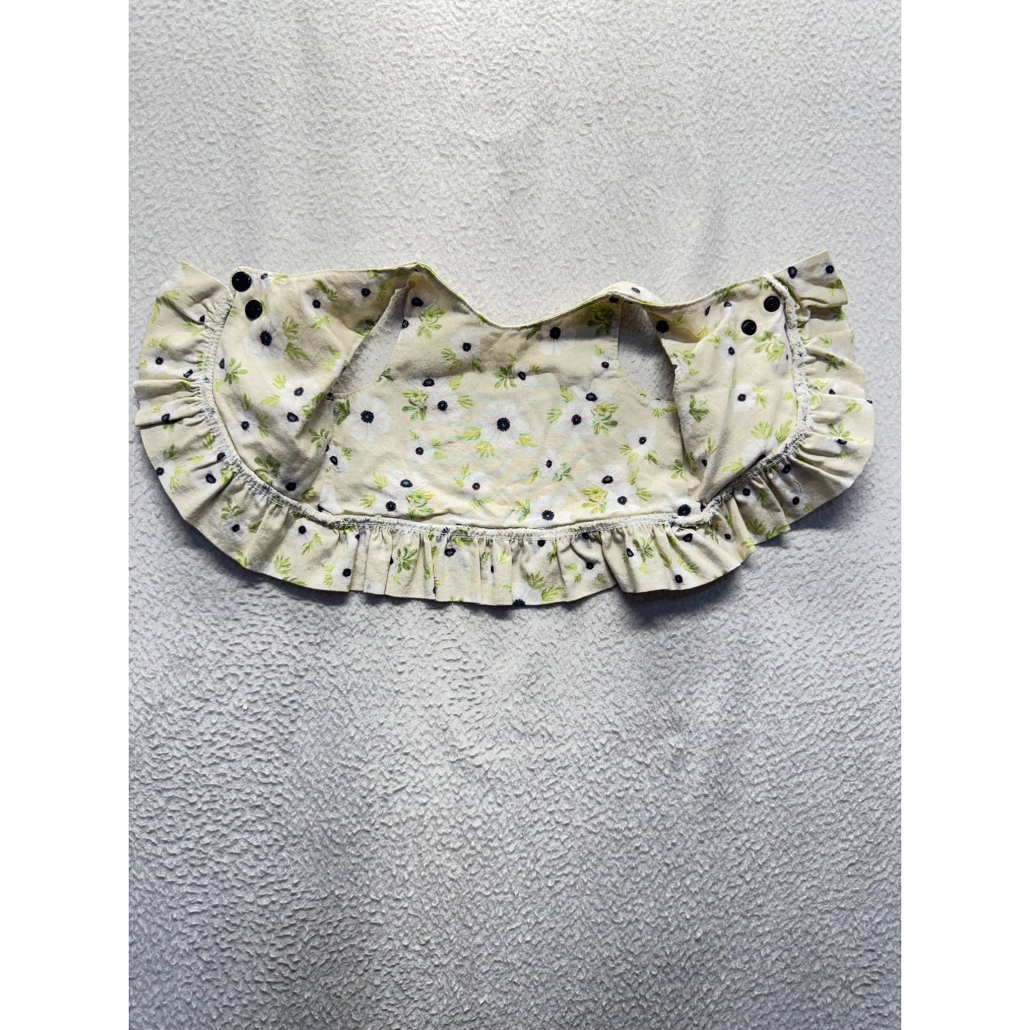 Floral Baby Top With Ruffle Hem & Button Back Closure Size 12-18 Months #9367