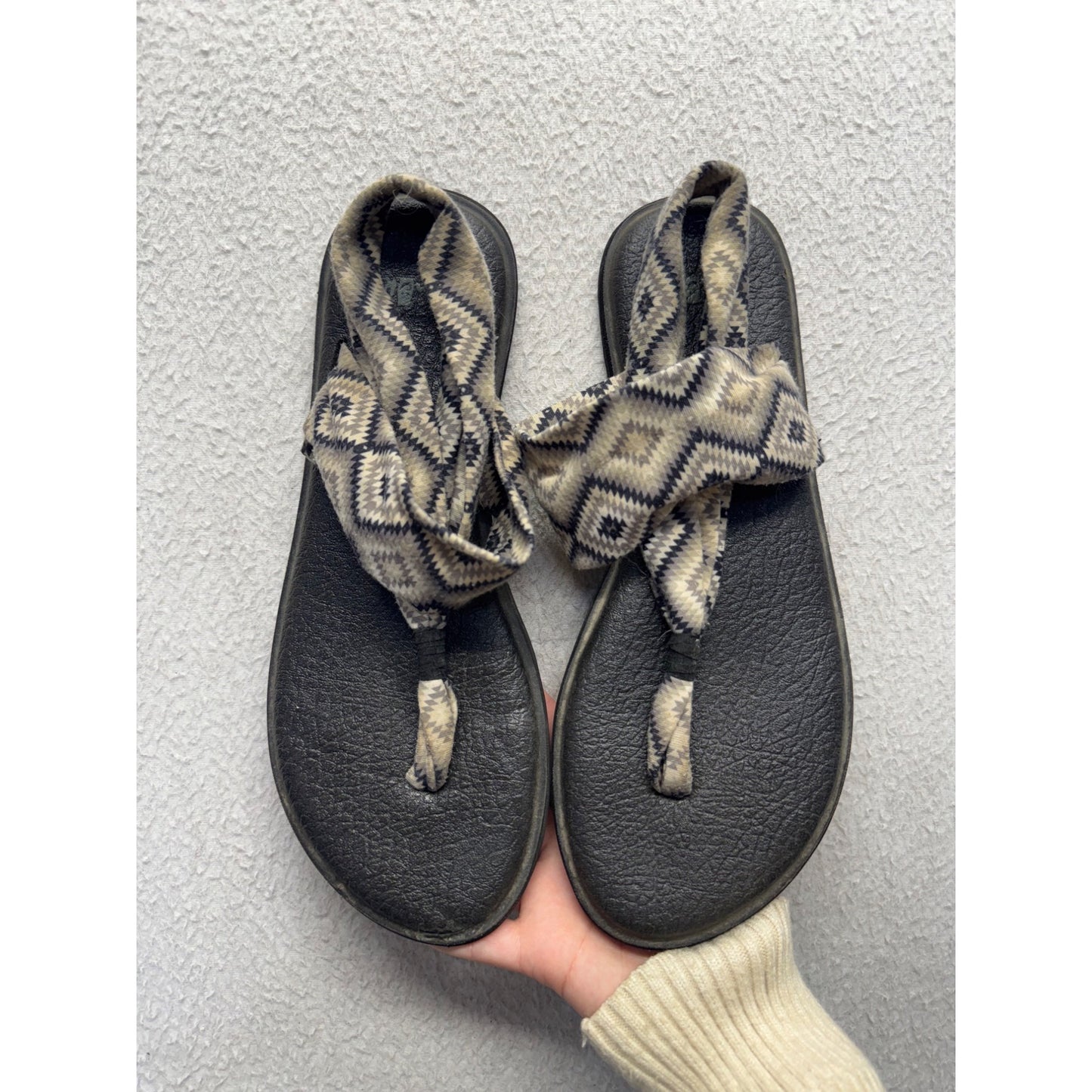 Sanuk Yoga Sandals Size 10 Black & Beige 87B