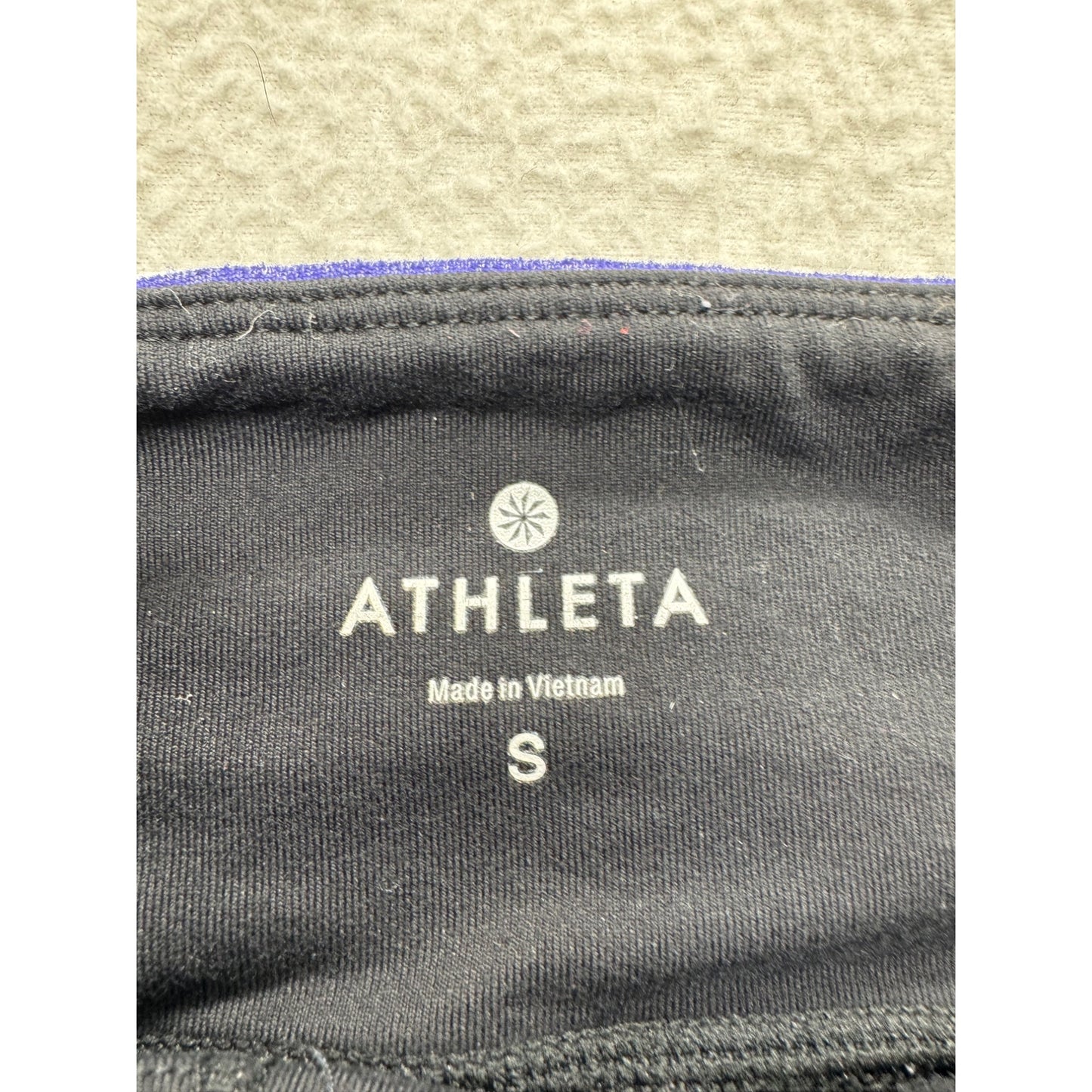 Athleta Black Capri Leggings Purple/White Striped Accents Size S #9131