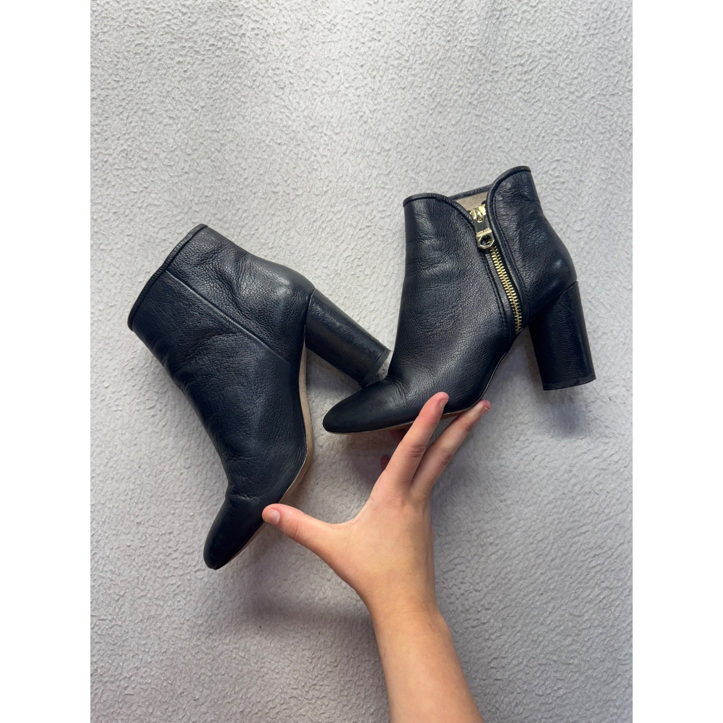 Black Leather Block Heel Ankle Boots With Gold Side Zipper Detail Size 6M #9860