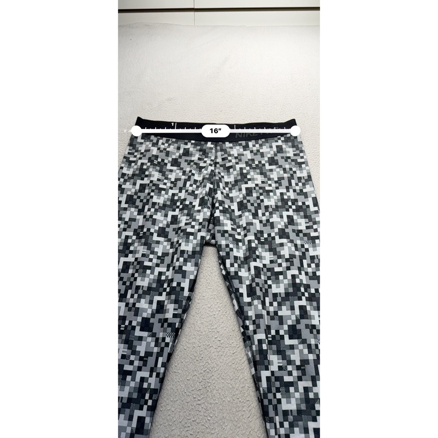 Nike Pro Dri-Fit Compression Leggings XL Pixel Camo Black/Gray 289B