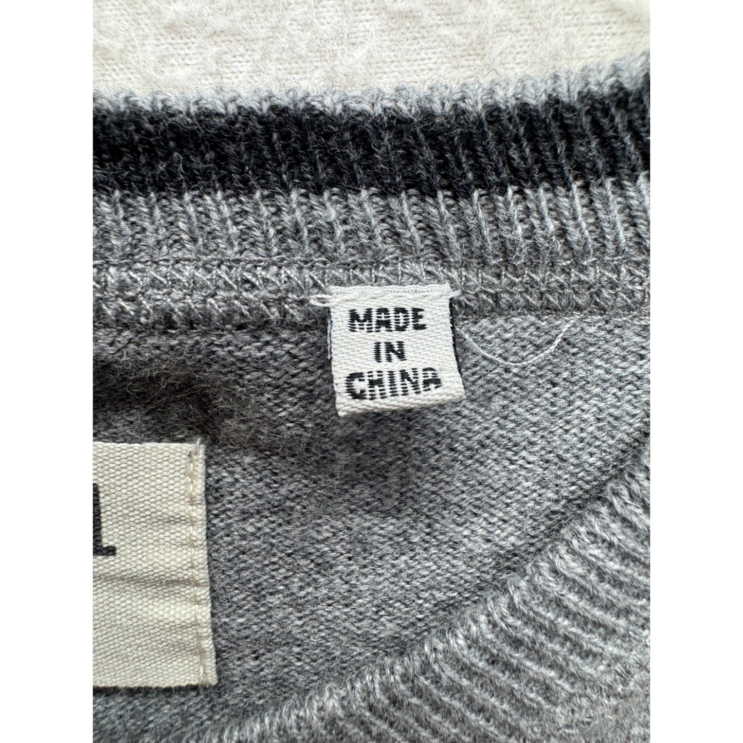 Linksoul Gray Crewneck Sweater With Ribbed Elbow Patches Size L 248B