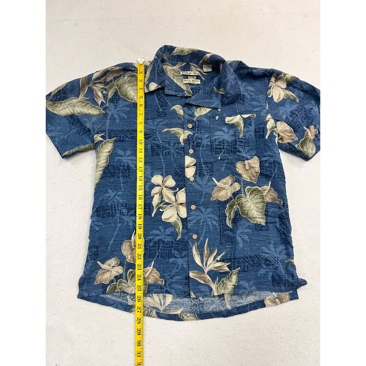 Men’s Vintage Silk Hawaiian Shirt