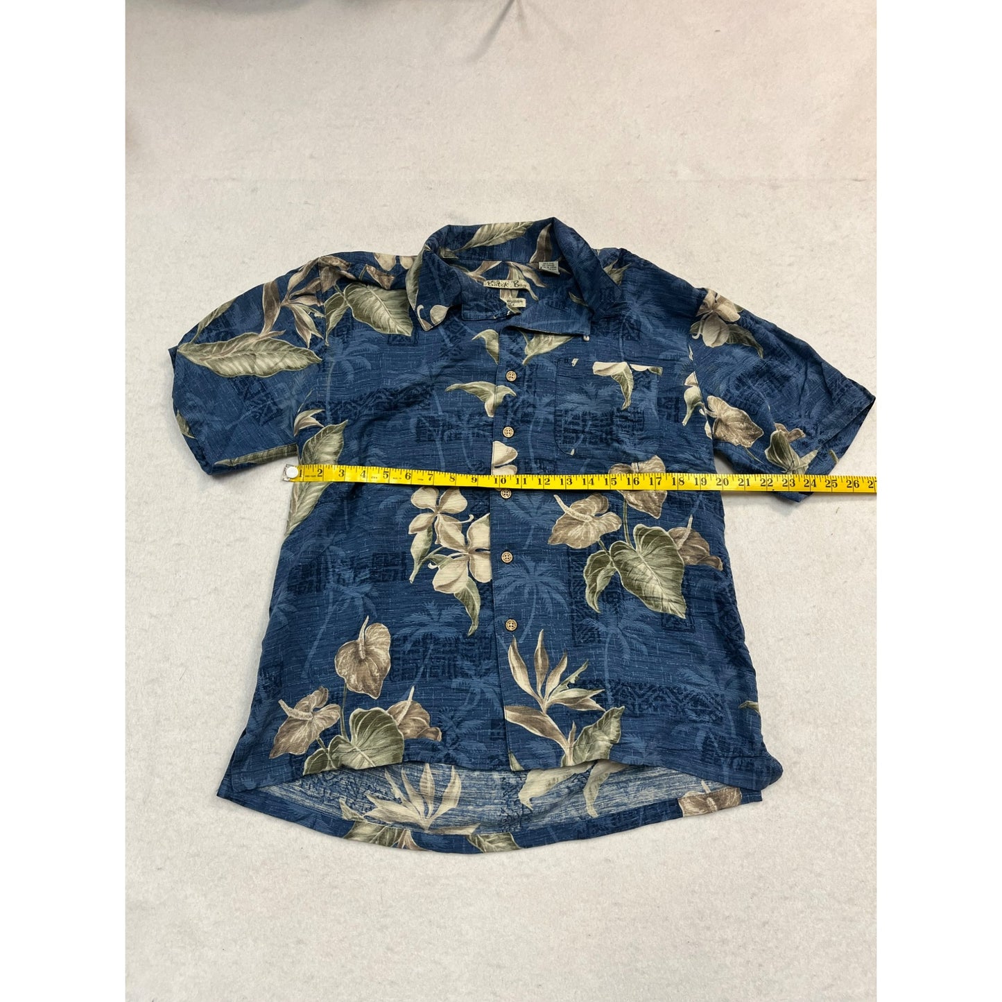 Men’s Vintage Silk Hawaiian Shirt