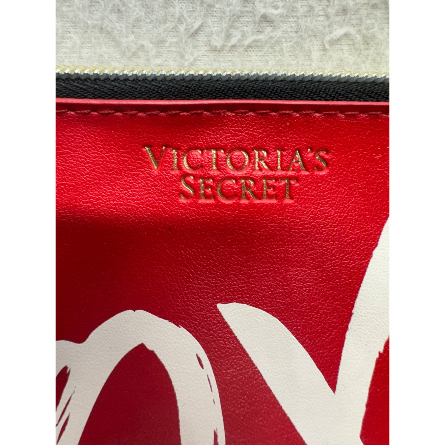 Victorias Secret Red "XOXO" Wristlet Clutch Bag #73B
