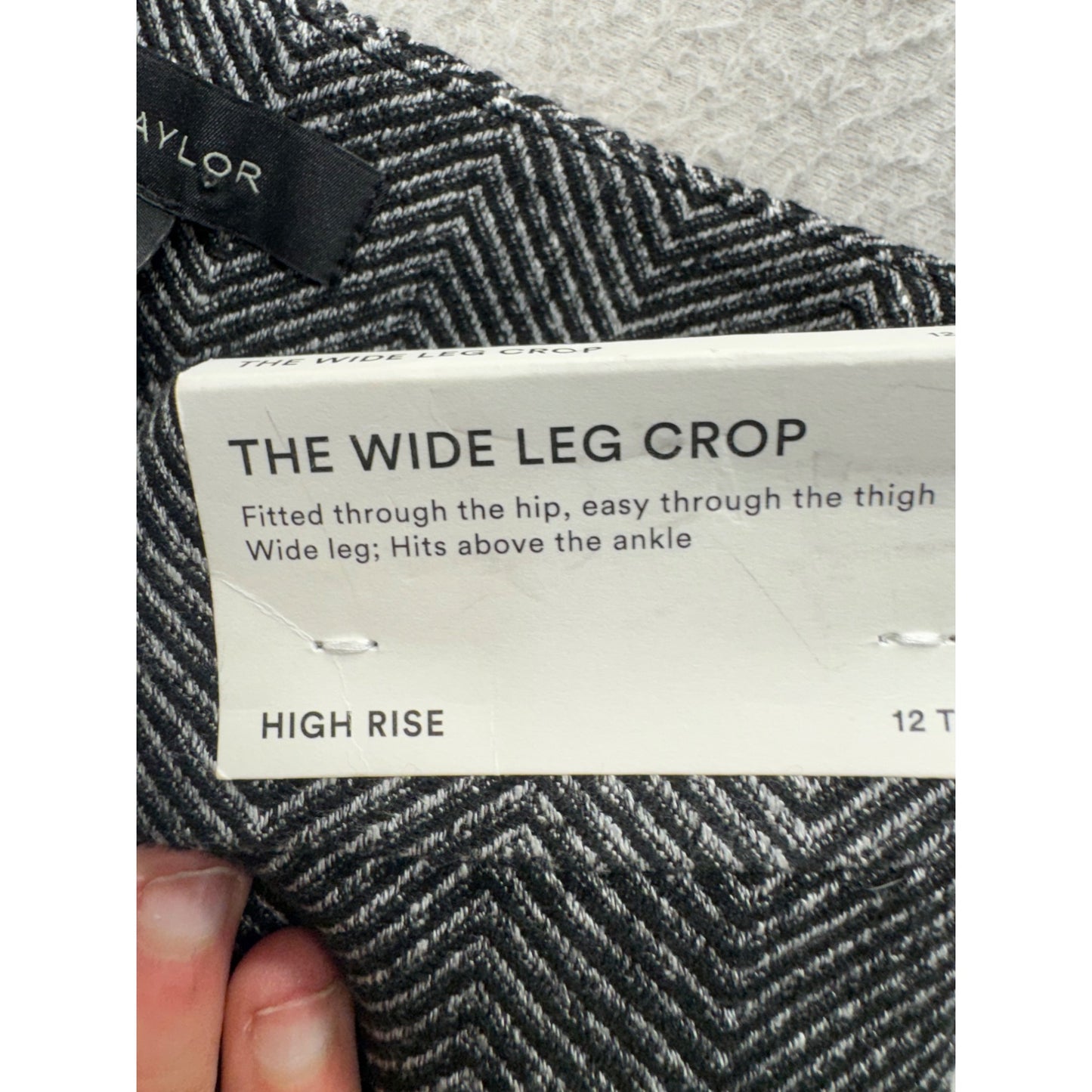 Ann Taylor Wide Leg Crop Pants 12T High Rise Gray Chevron Pattern #182B