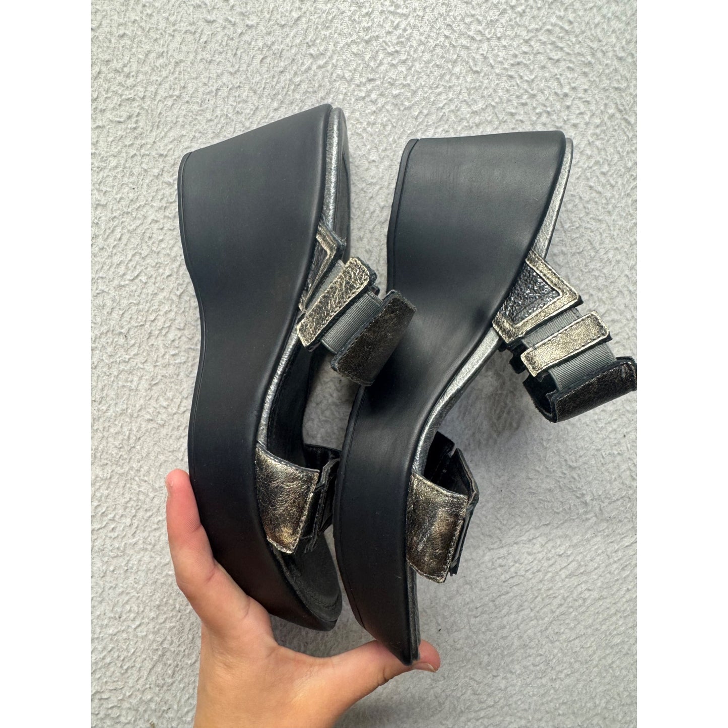 Naot Black Metallic Leather With Adjustable Straps & Wedge Heel Size 39 #9816