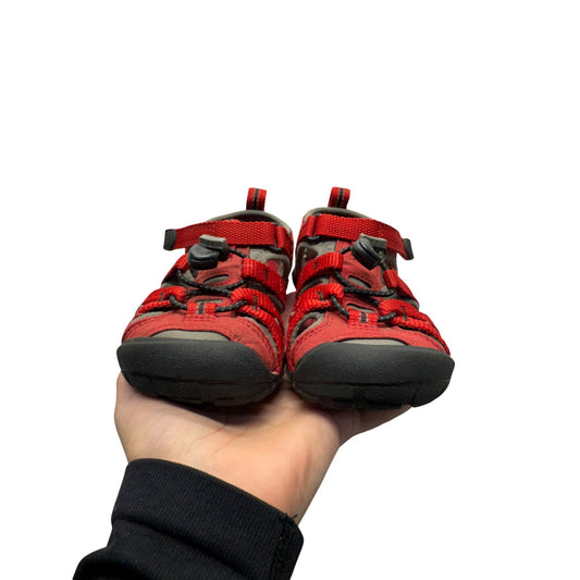 Keen Kids CNX Red Strappy Hiking Sandals Durable Washable Size 9 #9704