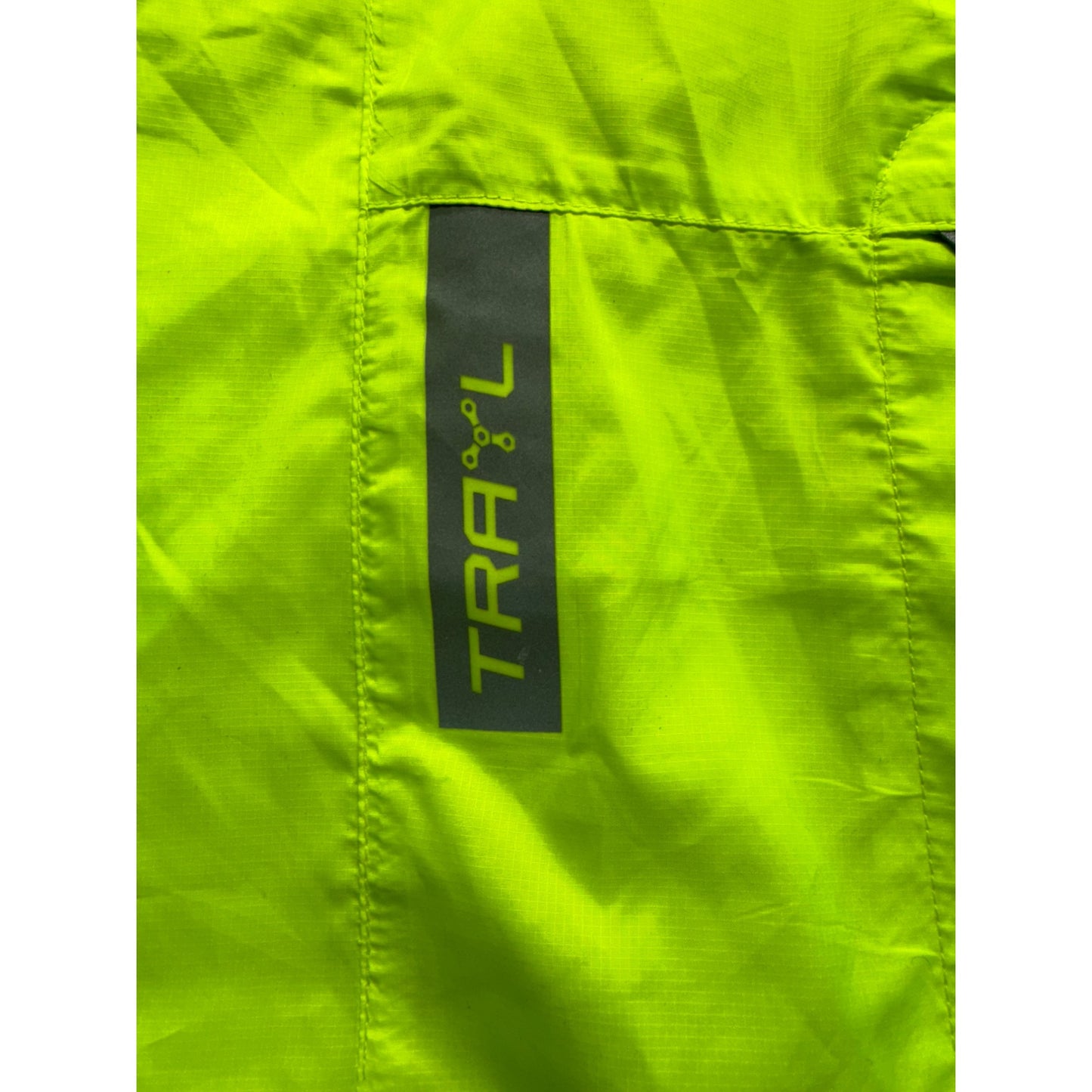 Trail Windbreaker #5137