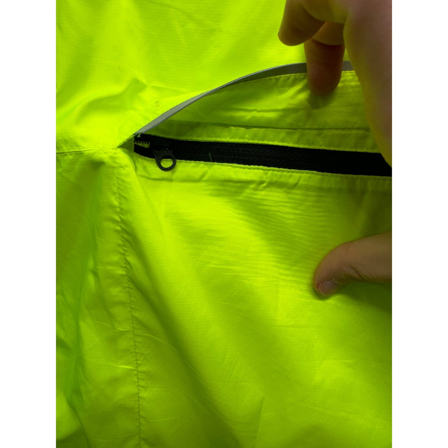 Trail Windbreaker #5137