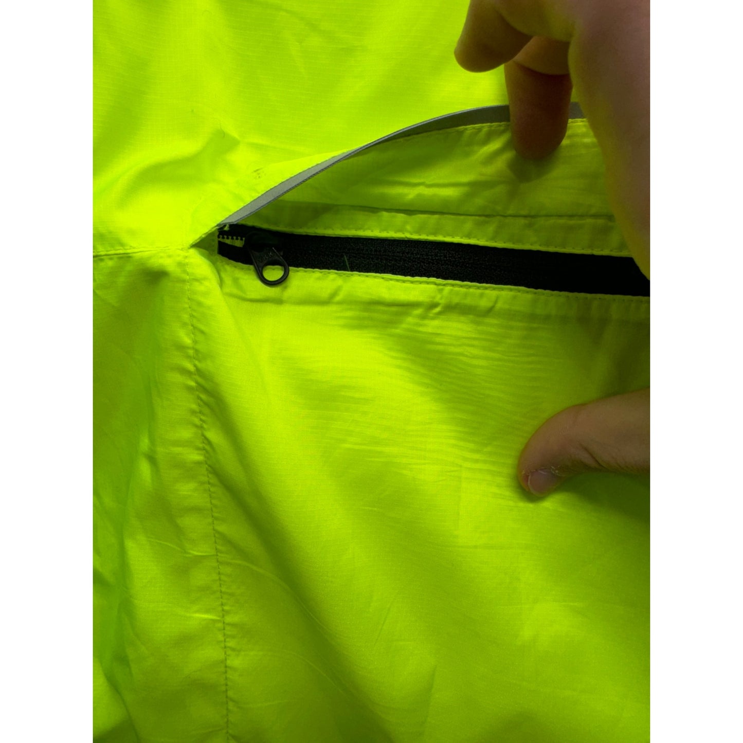 Trail Windbreaker #5137