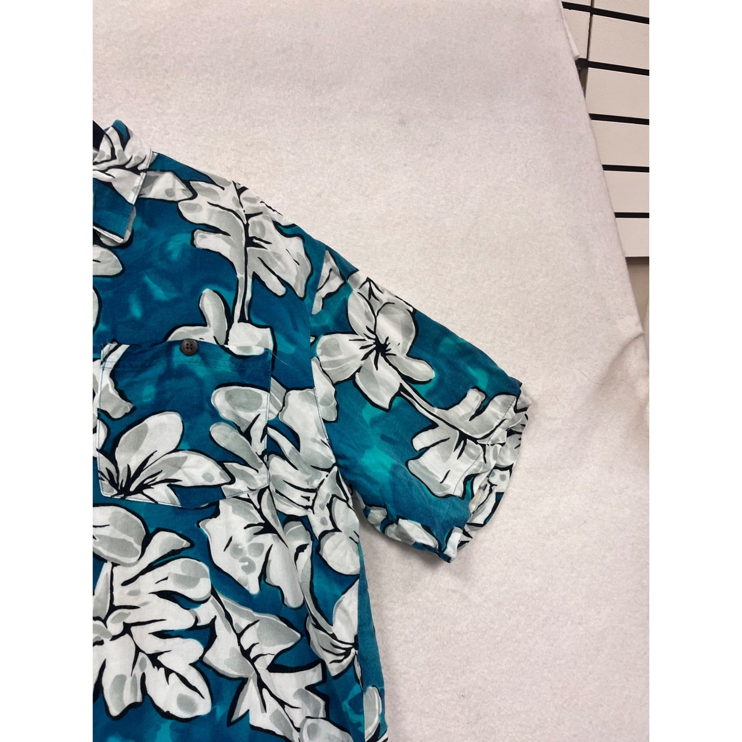 Chain Reaction Teal Blue Floral Hawaiian Shirt Short Sleeve L #512A