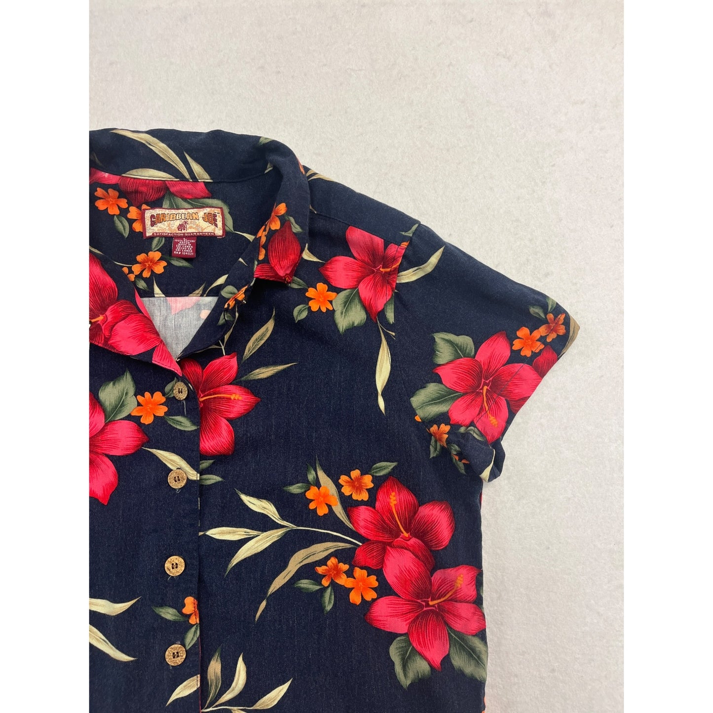 Women’s Vintage Hawaiian ButtonUp