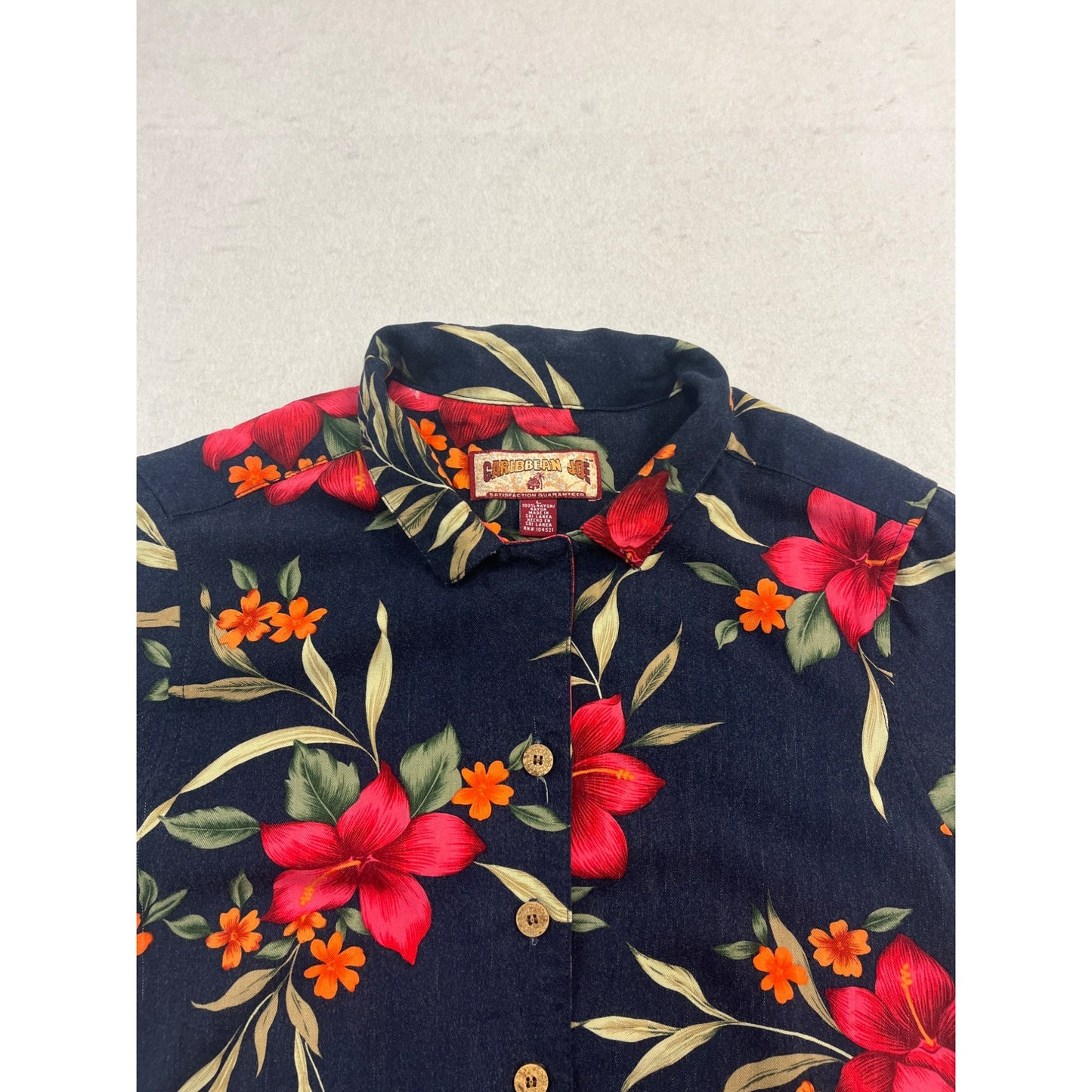 Women’s Vintage Hawaiian ButtonUp