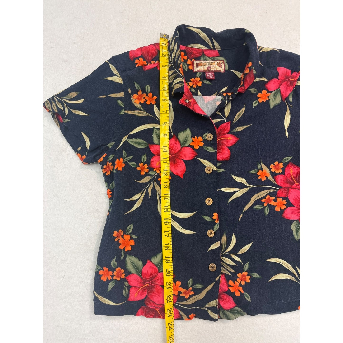 Women’s Vintage Hawaiian ButtonUp