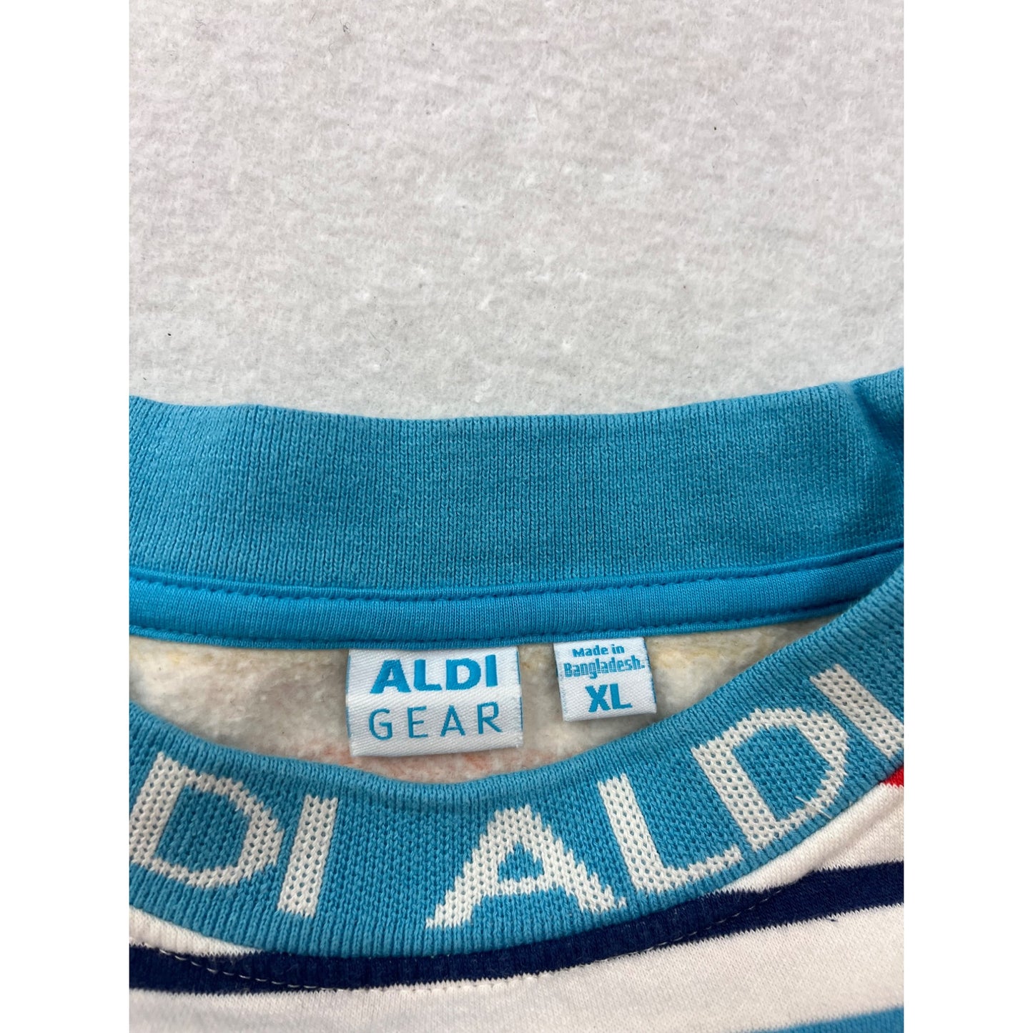 Aldi Gear XL Striped Crewneck Sweatshirt #8646