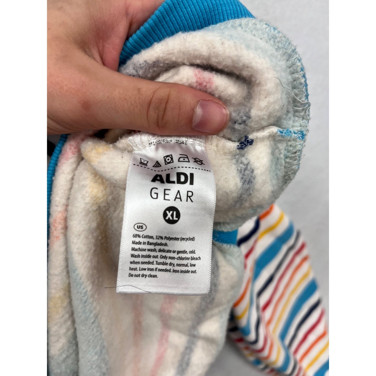 Aldi Gear XL Striped Crewneck Sweatshirt #8646