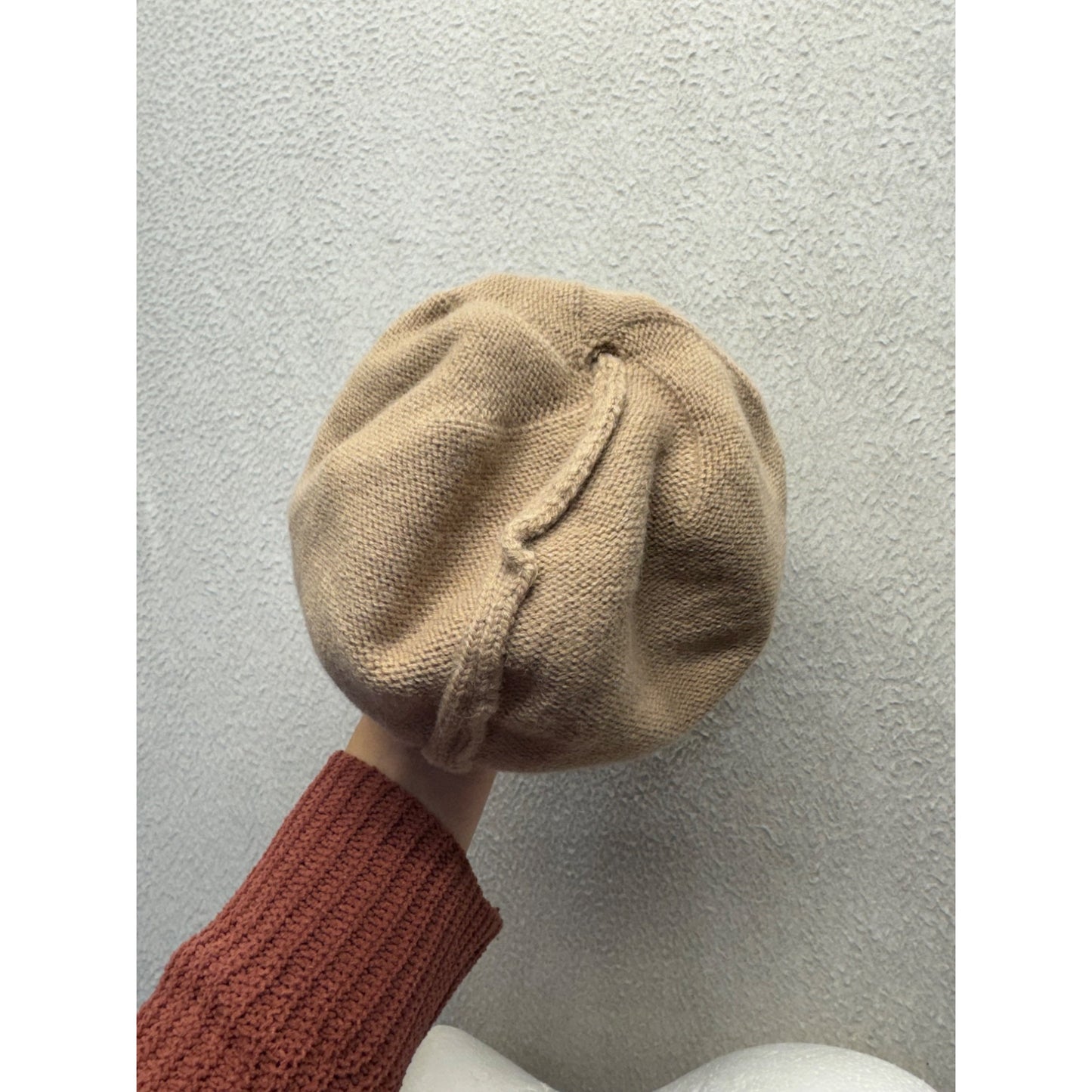 Vintage P Letter Knit Beret Beige Wool Blend Hat 76B