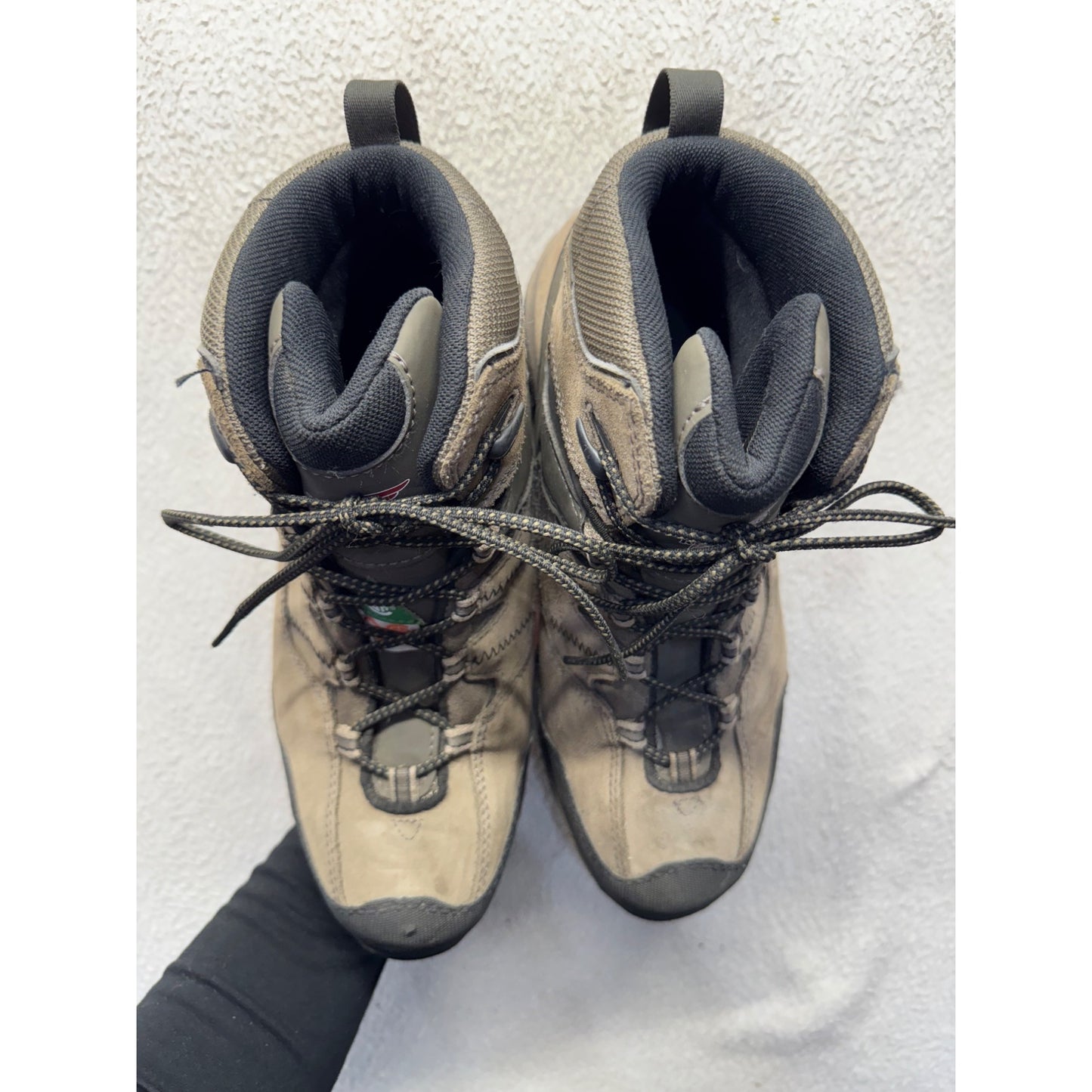 Red Wing Suede Hiking Boots Gray/Black Lace-Up Non-Slip Sole Size 9 #144B