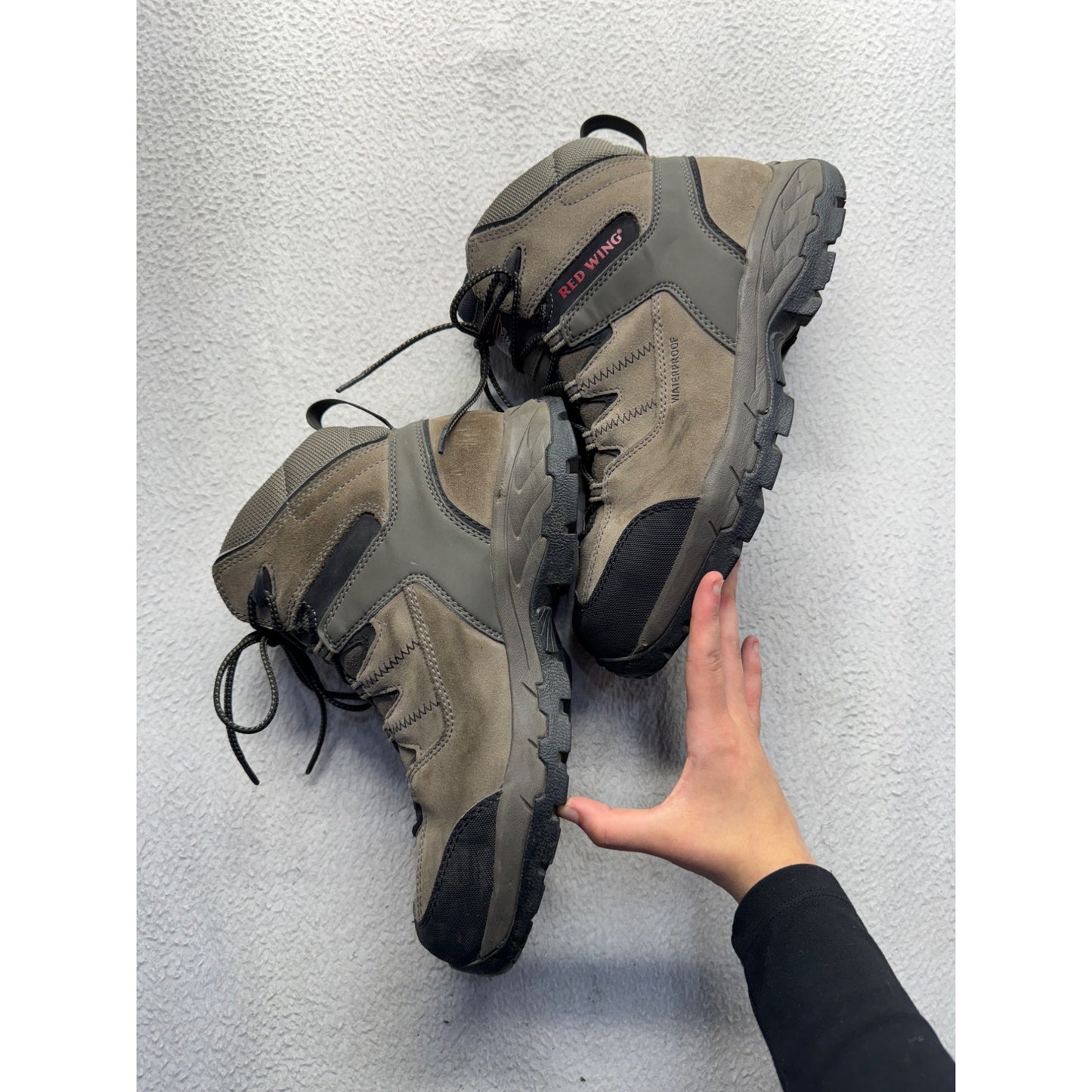 Red Wing Suede Hiking Boots Gray/Black Lace-Up Non-Slip Sole Size 9 #144B