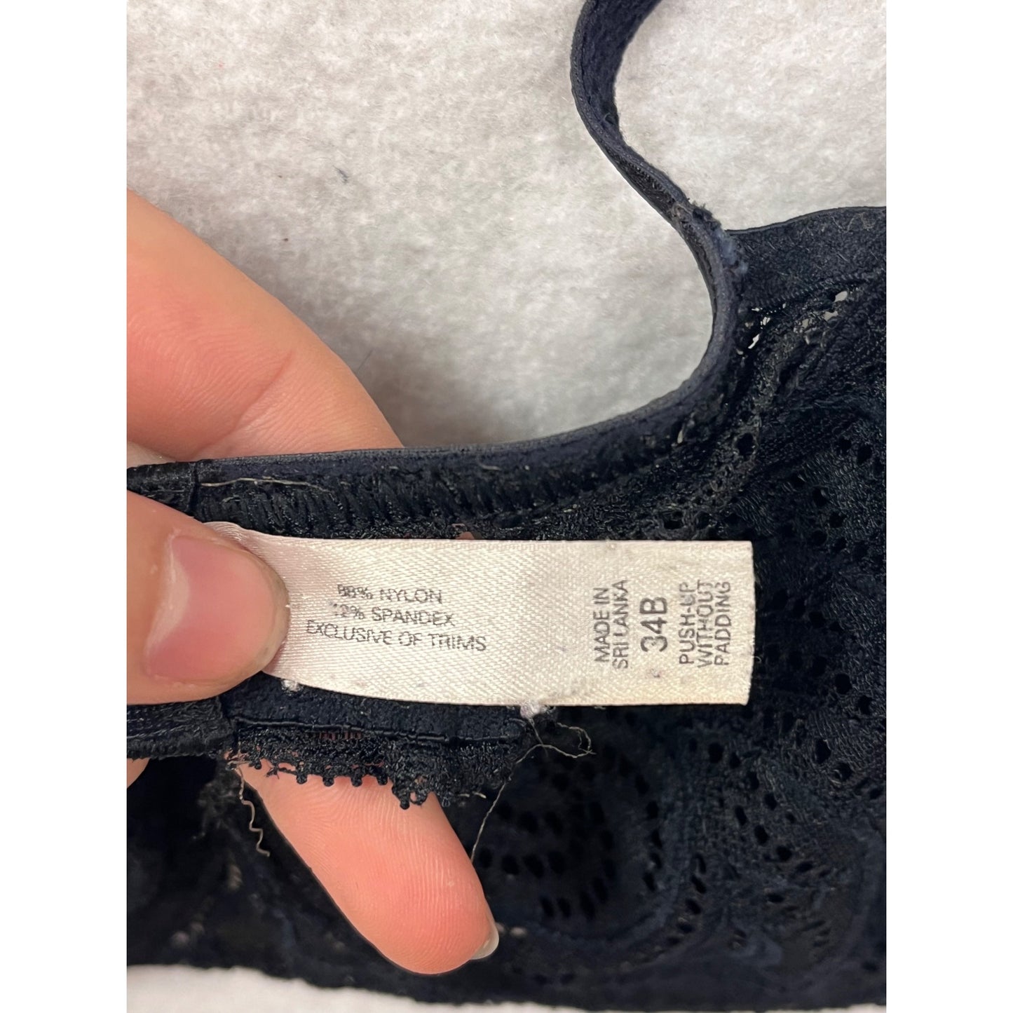 Victorias Secret Very Sexy Black Lace Underwire Bra Size 34B #8748