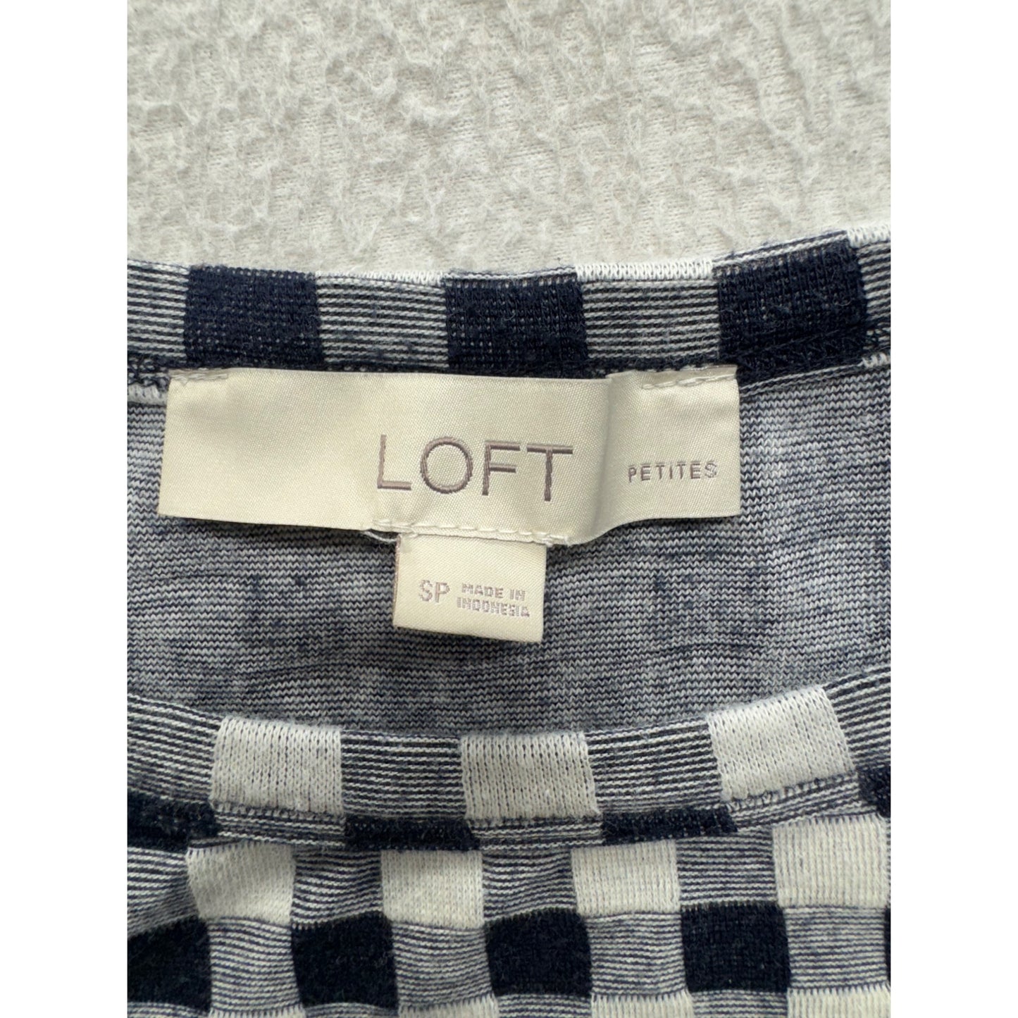Loft Petites Navy & White Gingham Puff Sleeve Top Size SP 220B