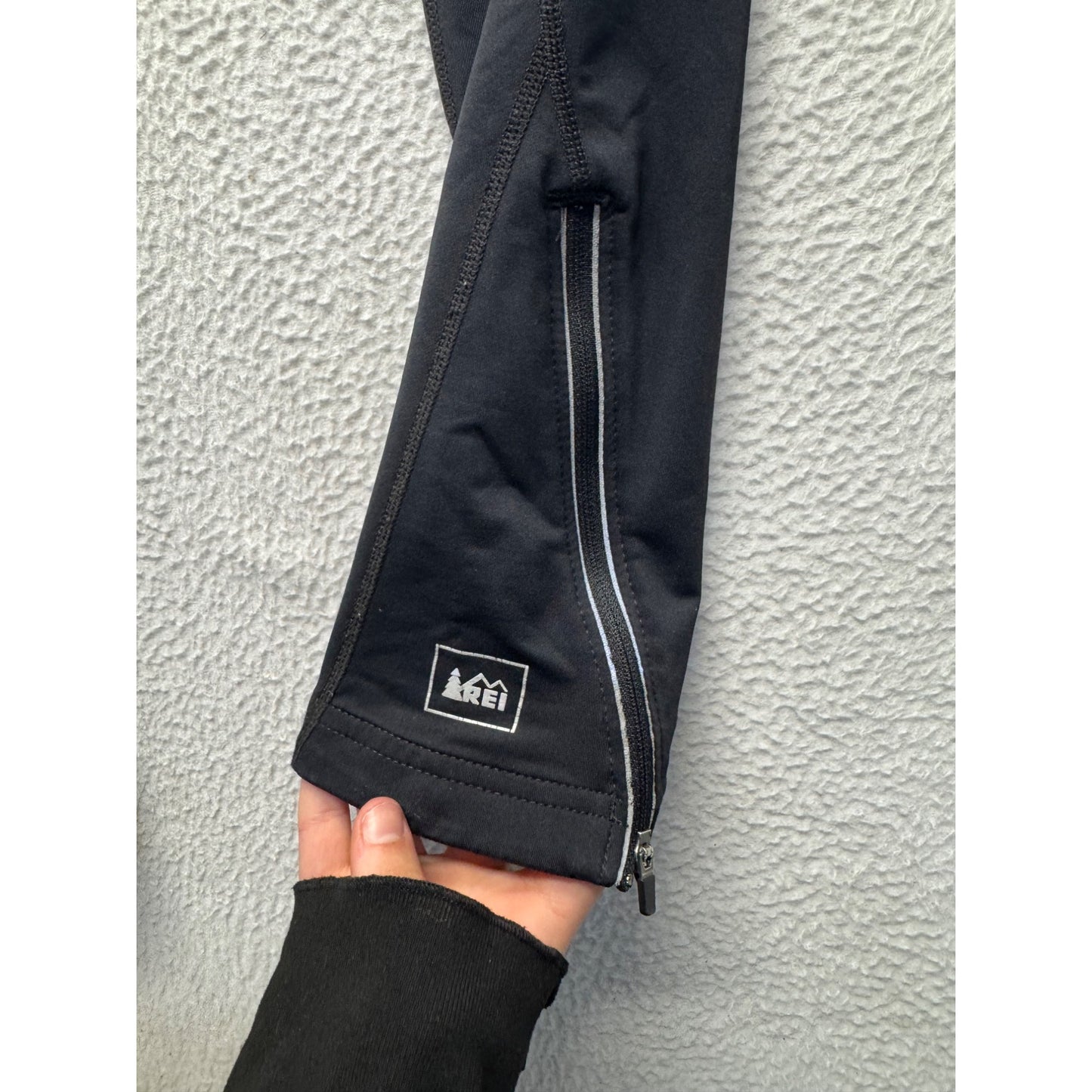 REI Small Black Hiking Pants Nylon Polyester & Spandex #9145