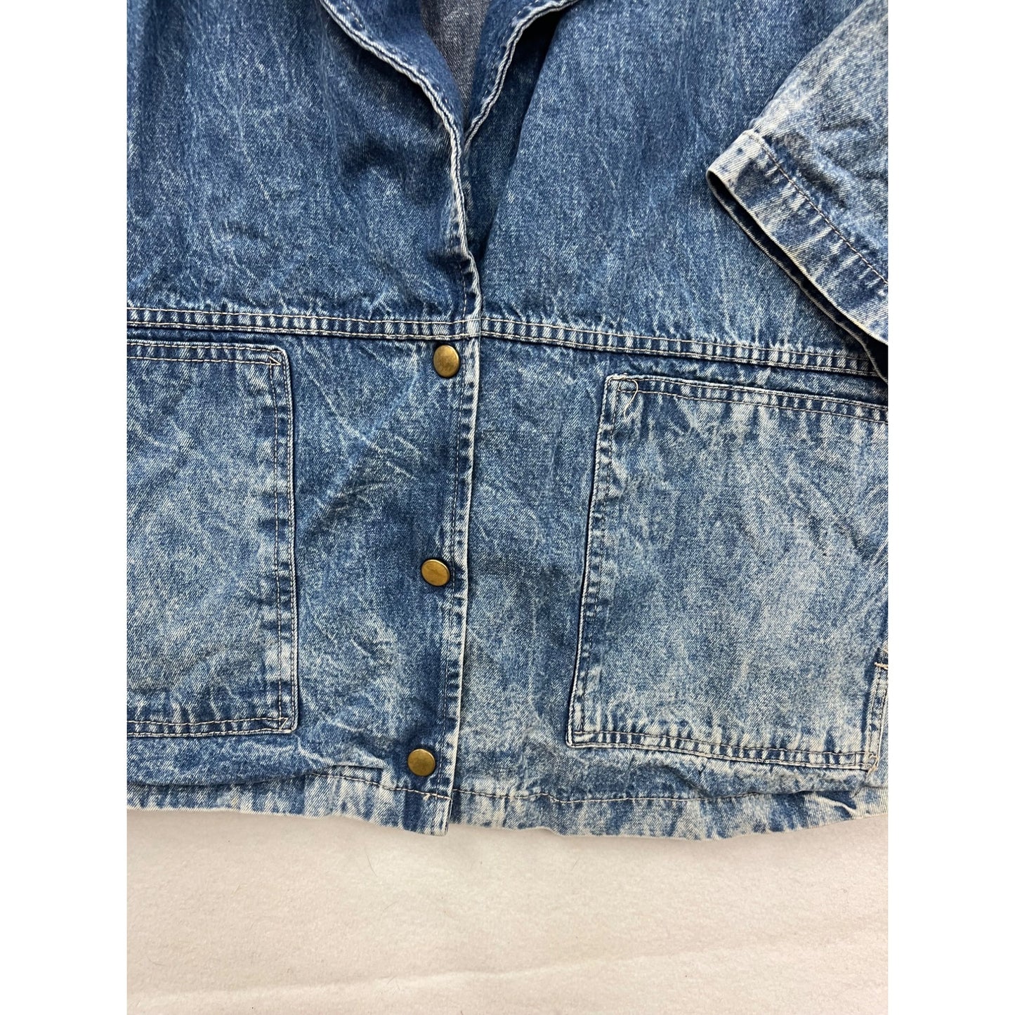 Vintage Carlyle Medium Denim Jacket With Button Front Wide Lapels #8656