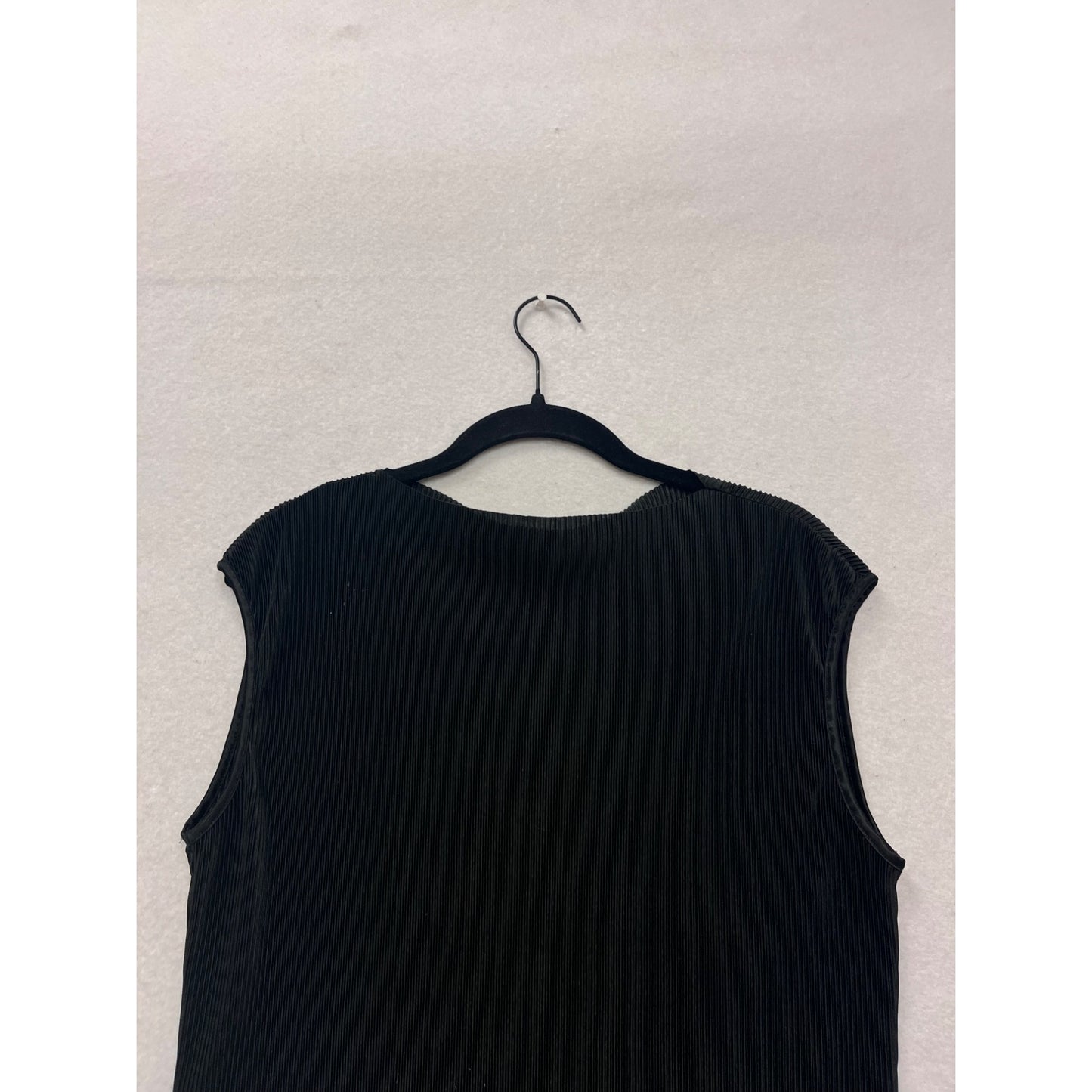 Pleione Black Pleated Sleeveless Top M #357A