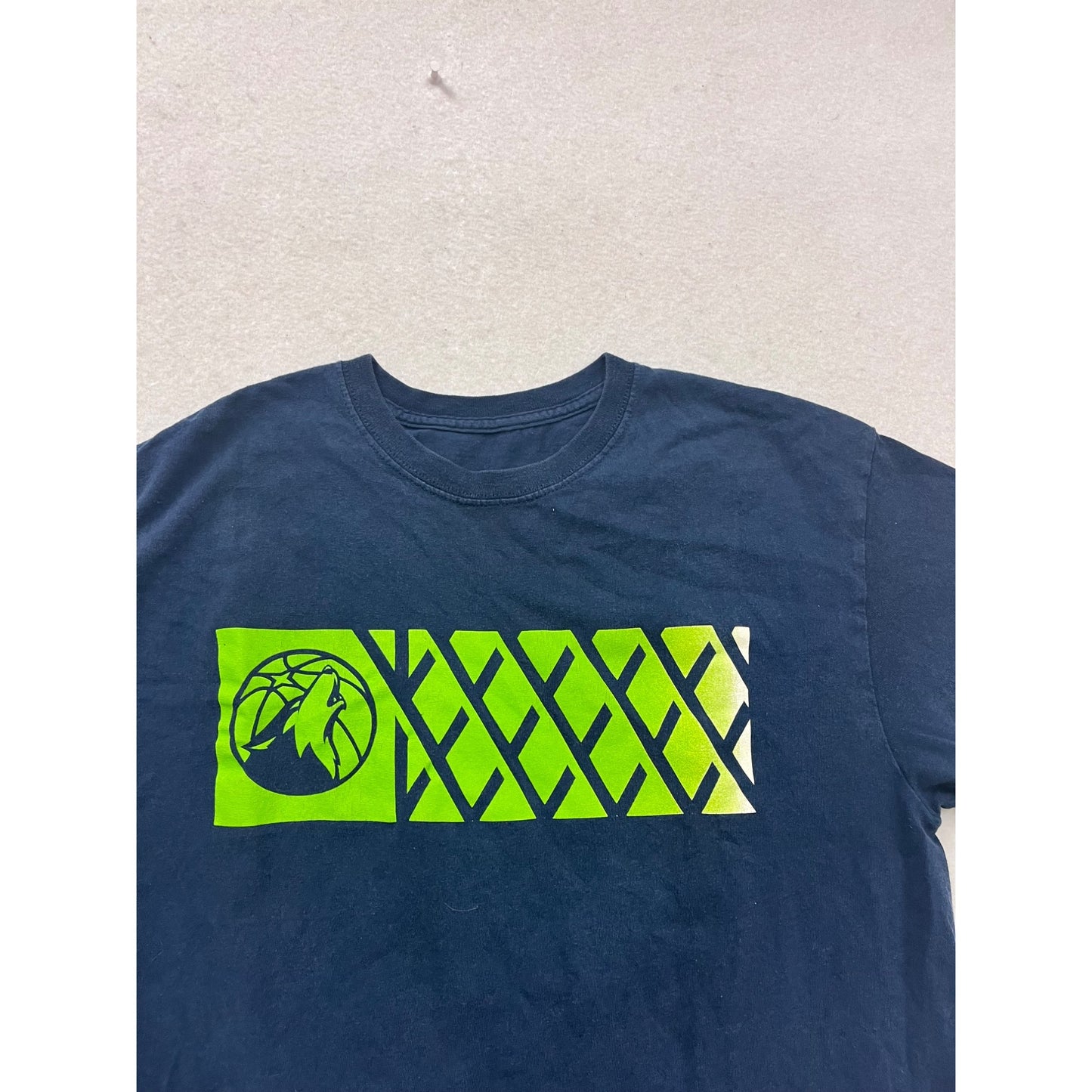 Minnesota Timberwolves NBA Graphic Tee Shirt M #307A