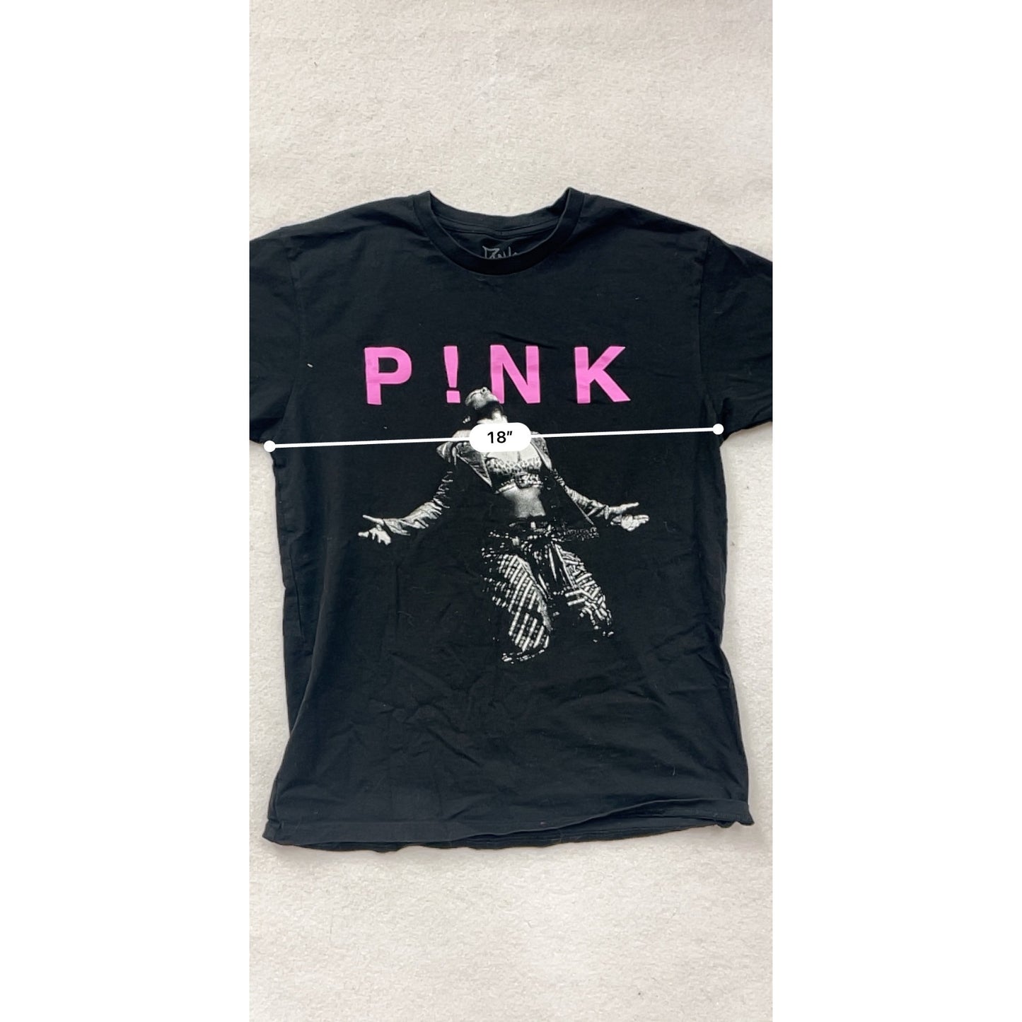 Women’s Medium P!NK Tour Graphic Tee #8349