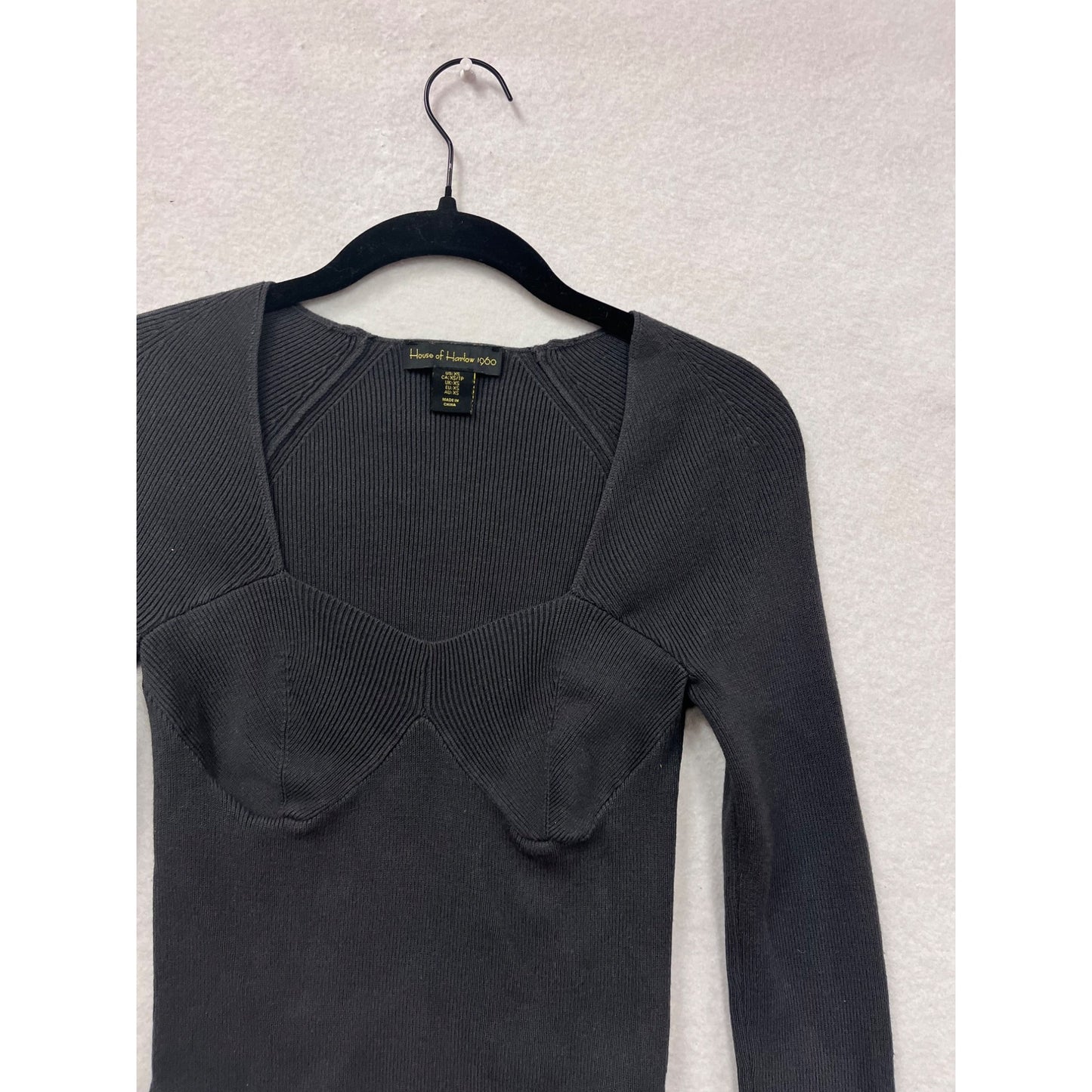 House Of Harlow 1960 Womens XS Black Long-Sleeve Ribbed Knit Fitted Top With Sweetheart Neckline #6963