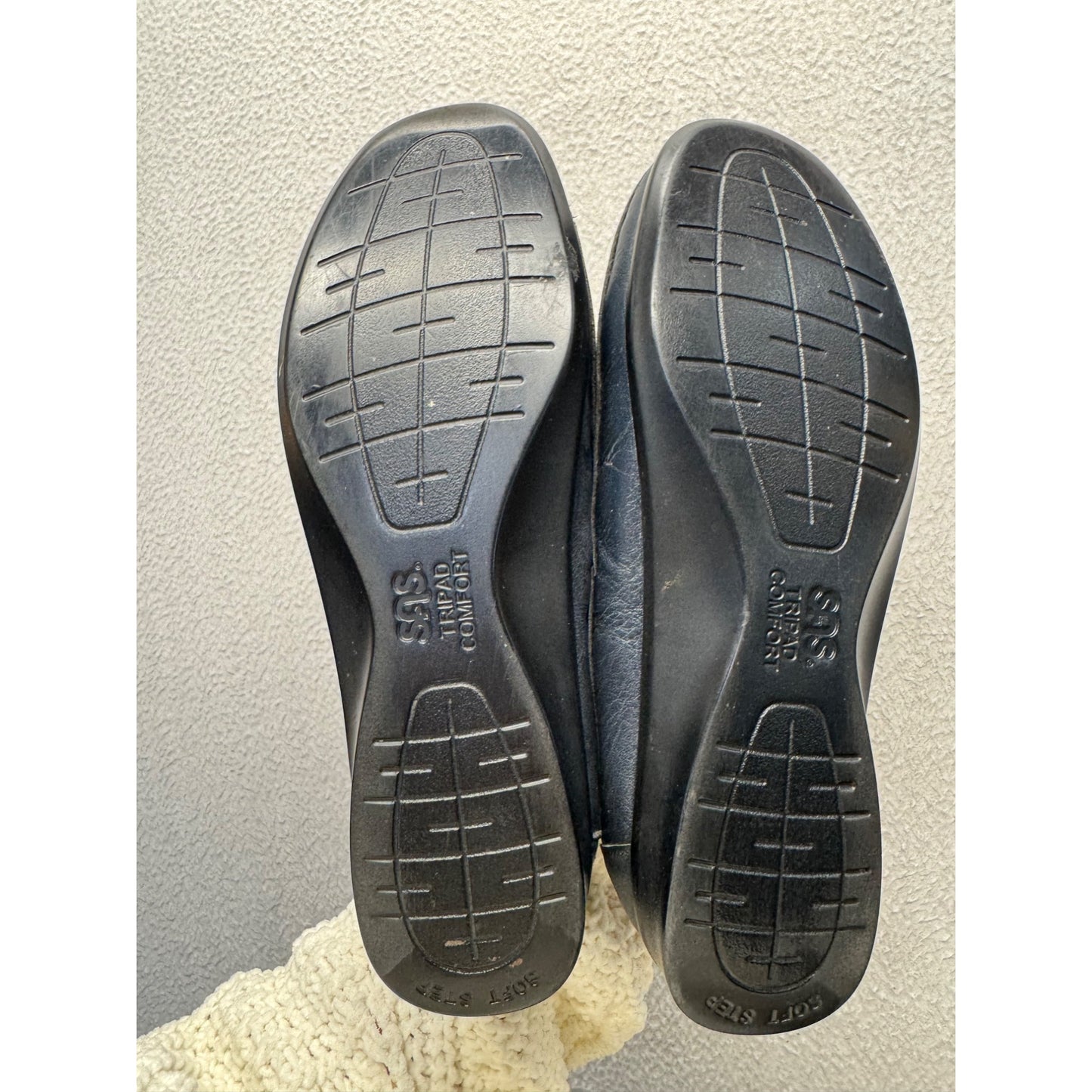 SAS Tripad Comfort Navy Leather Mary Jane Shoes With Cutouts #9833
