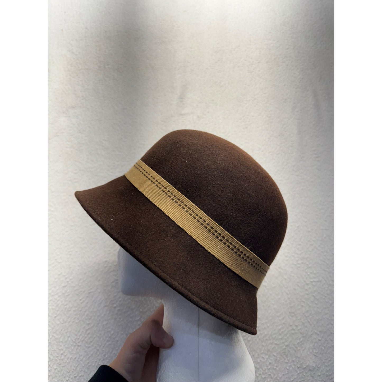 Amanda Smith Brown Felt Cloche Hat With Tan Ribbon Bow Accent #9751