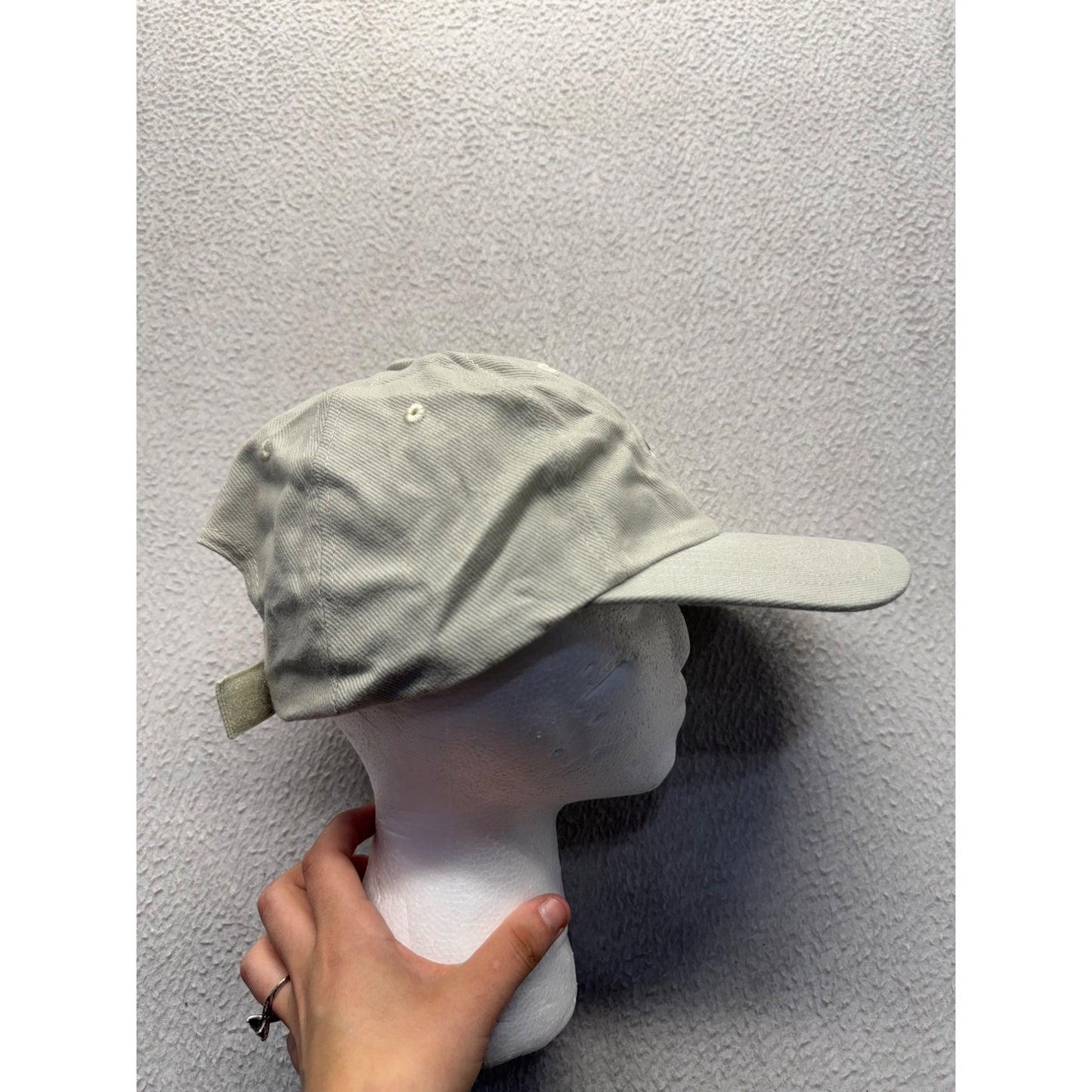 Vintage NFL Rams Beige Adjustable Baseball Cap With Embroidered Logo #9680